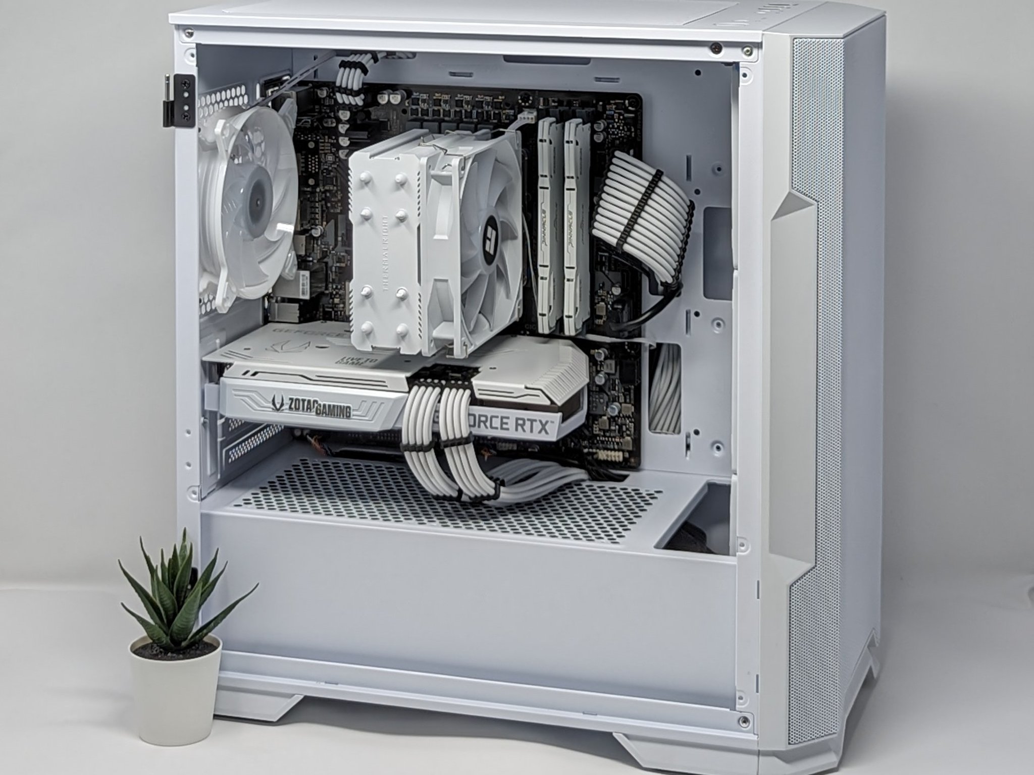 Glacier Legend | Nvidia RTX 3060 | Intel i3-13100f | 16gb RAM | MSI M461 1TB Gen 4 NVMe SSD