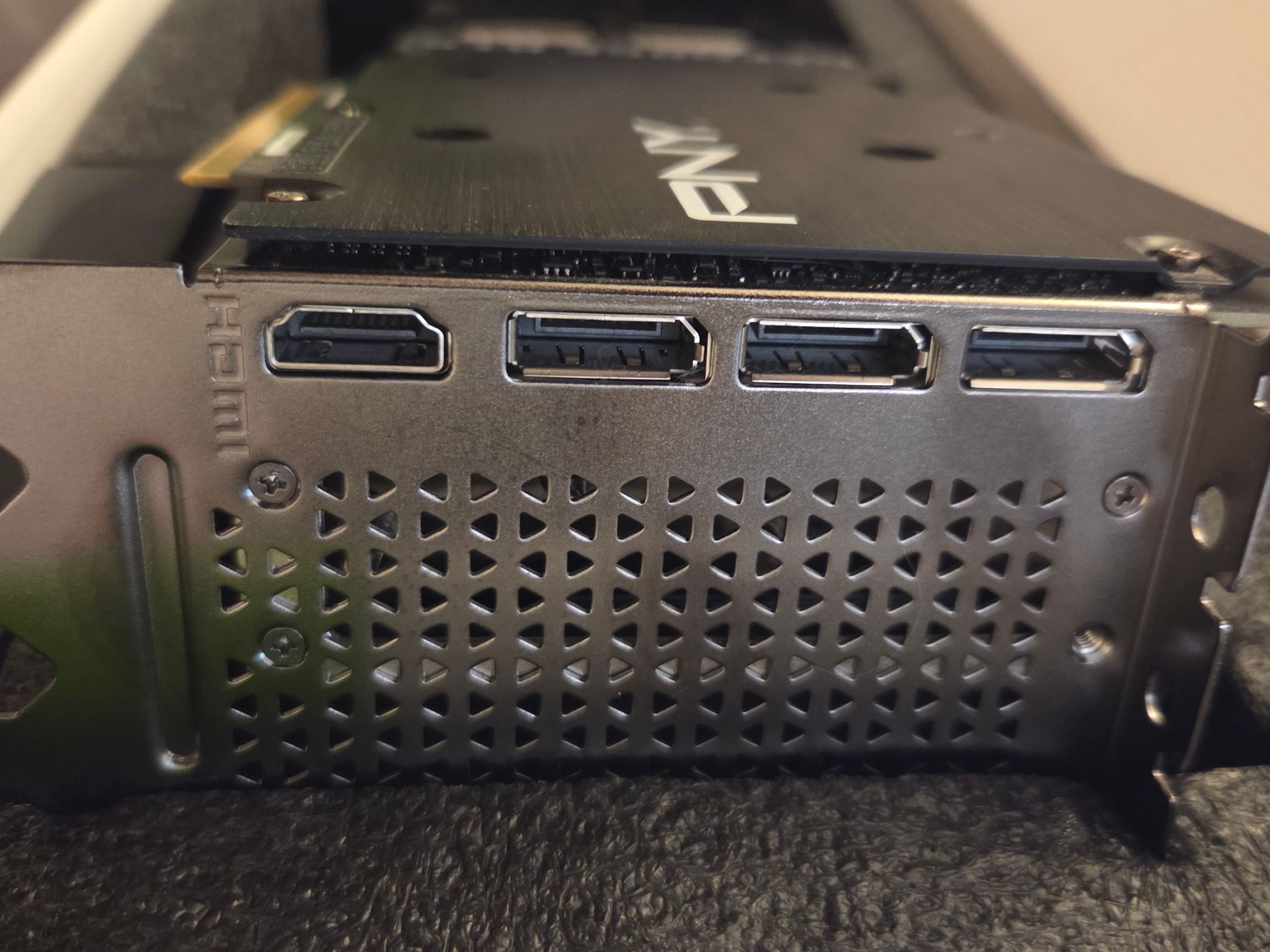 PNY VERTO GeForce RTX 4070 Ti