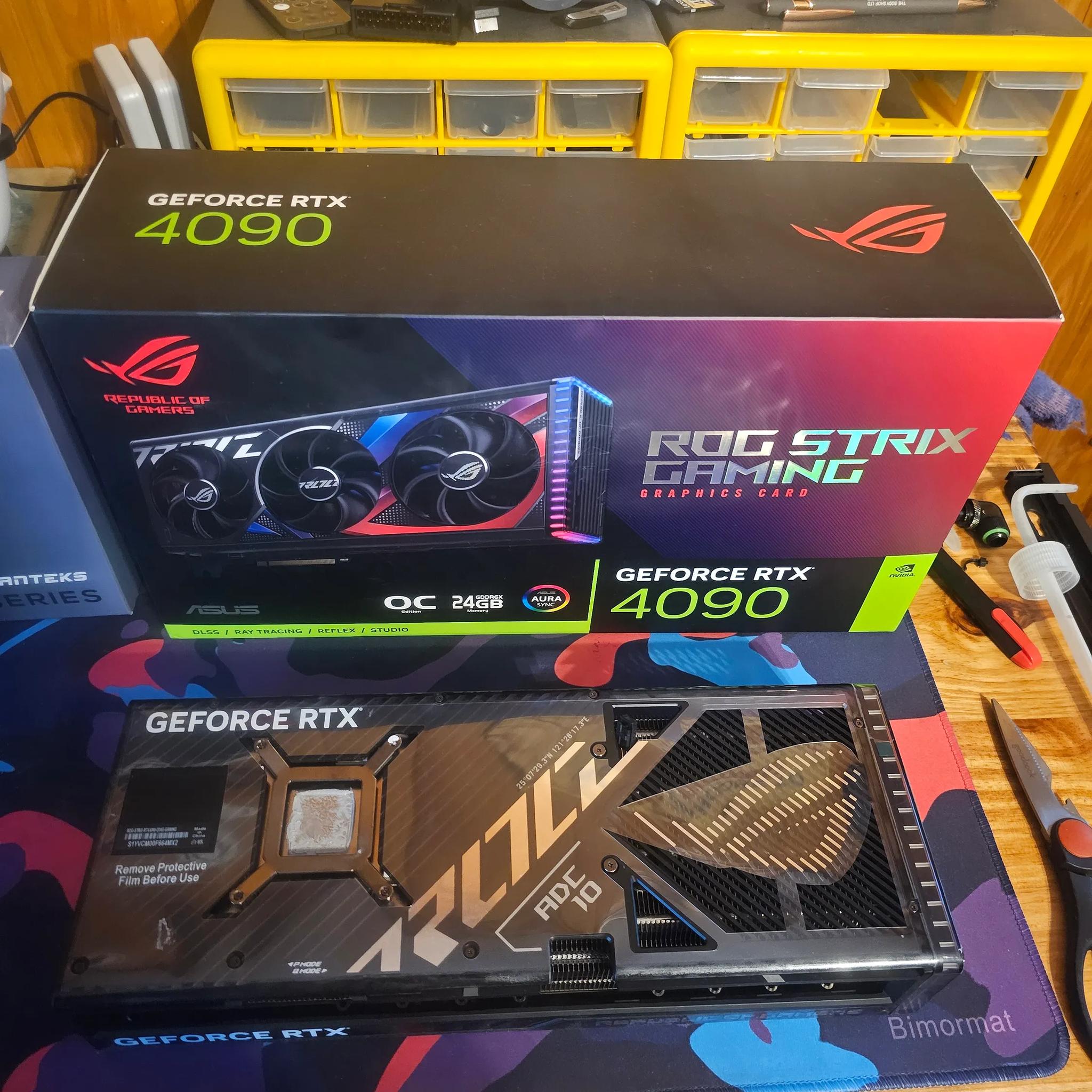 Asus RTX 4090 Strix OC With Waterblock