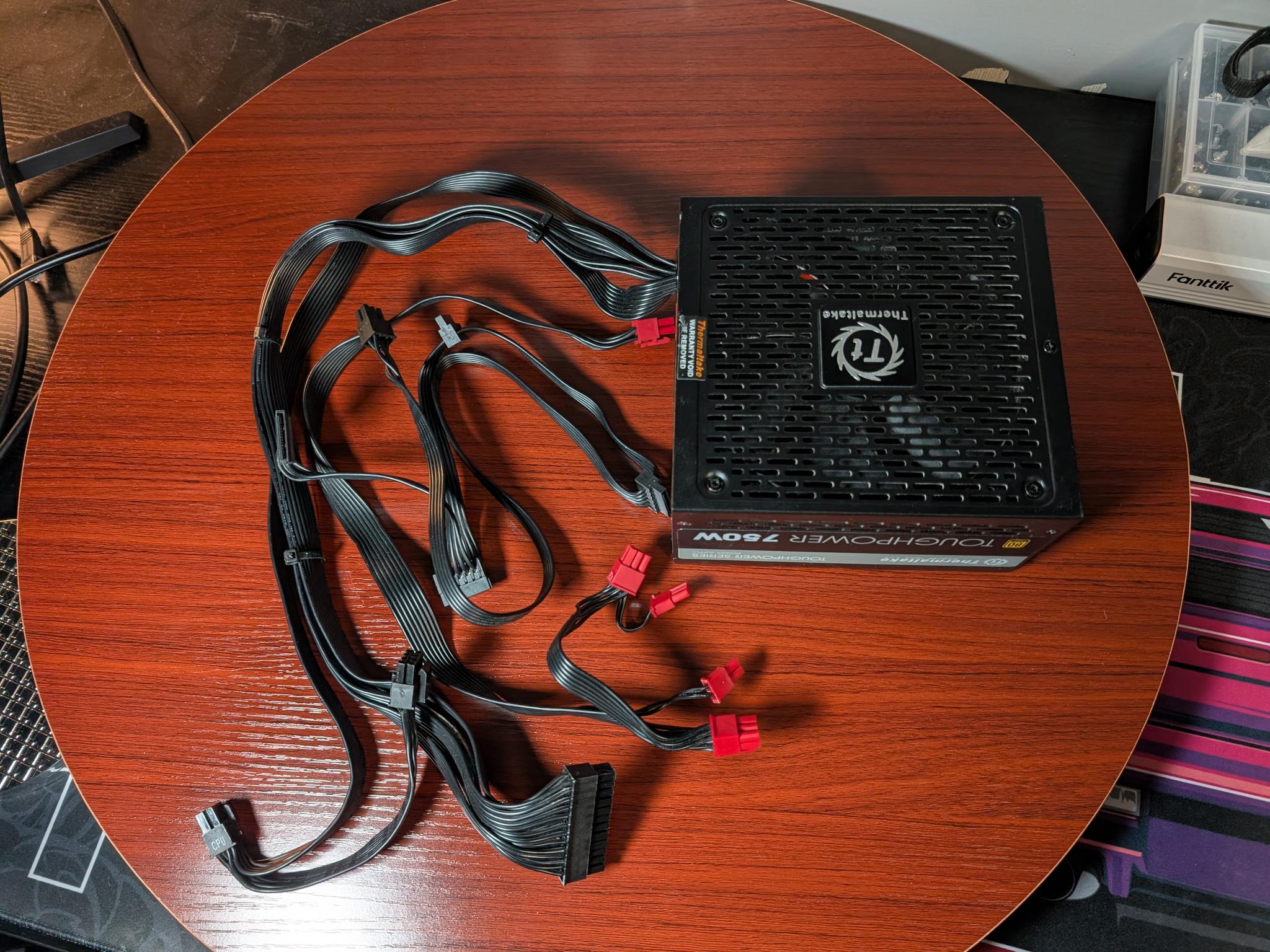 Thermaltake Toughpower 750W Gold PSU