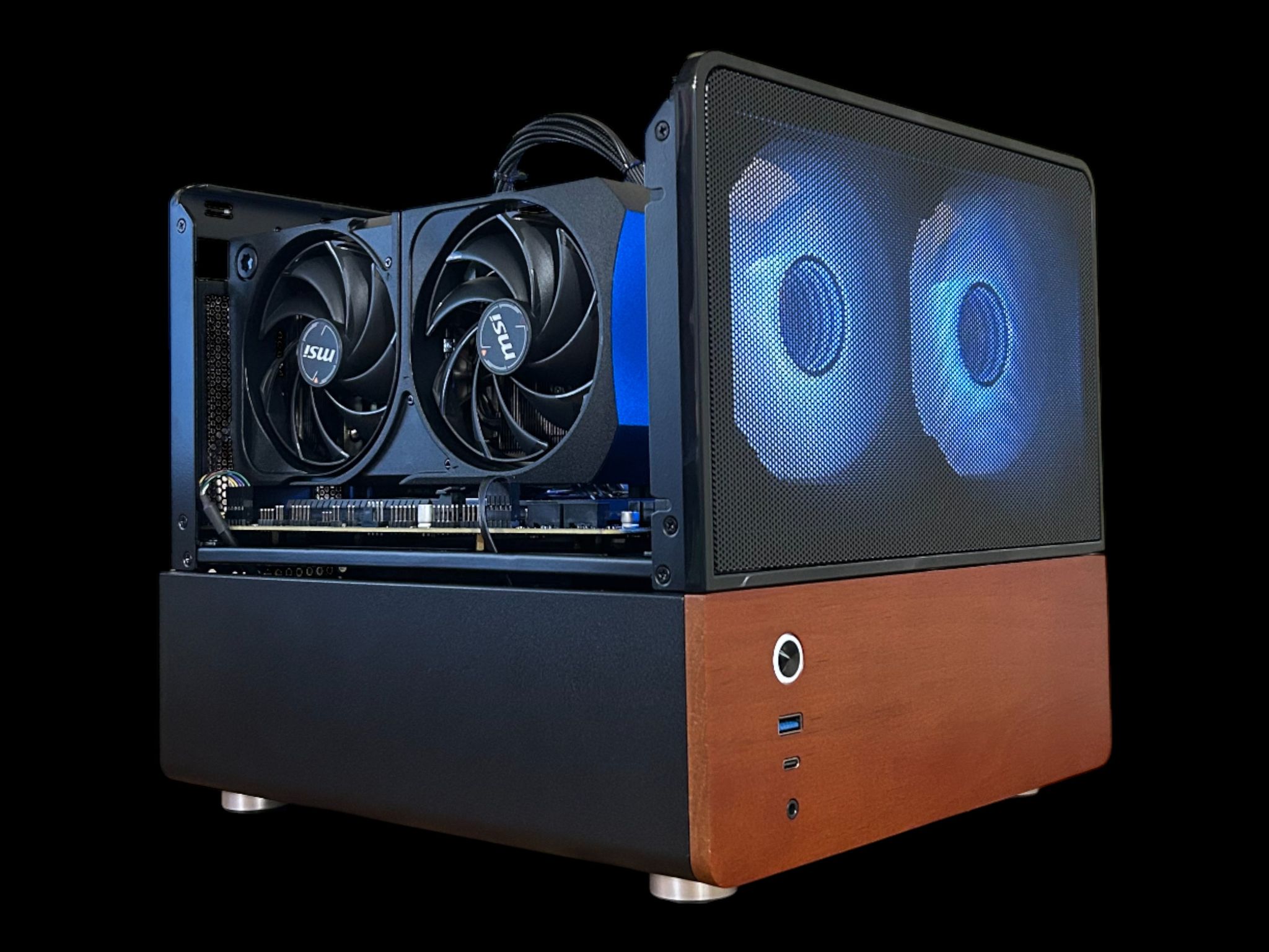 RTX 5070 12GB | Ryzen 5 7600X3D | 32GB DDR5 6000MT/s | 2TB NVMe | The Navigator
