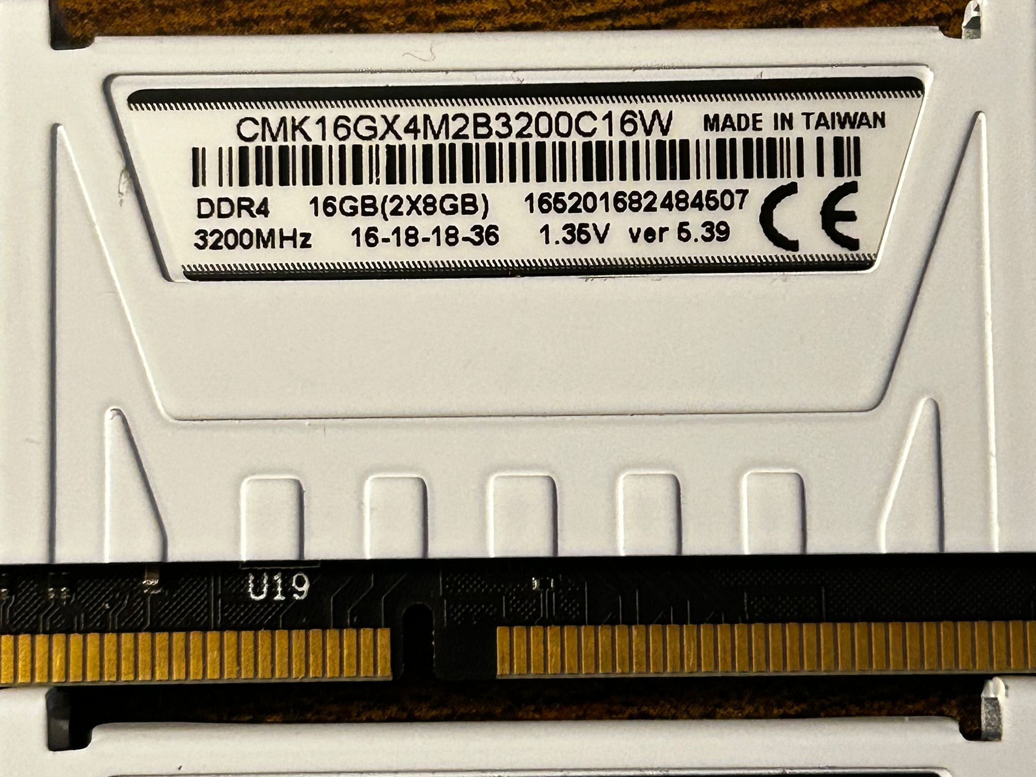 16GB Corsair LPX 3200mhz CL16