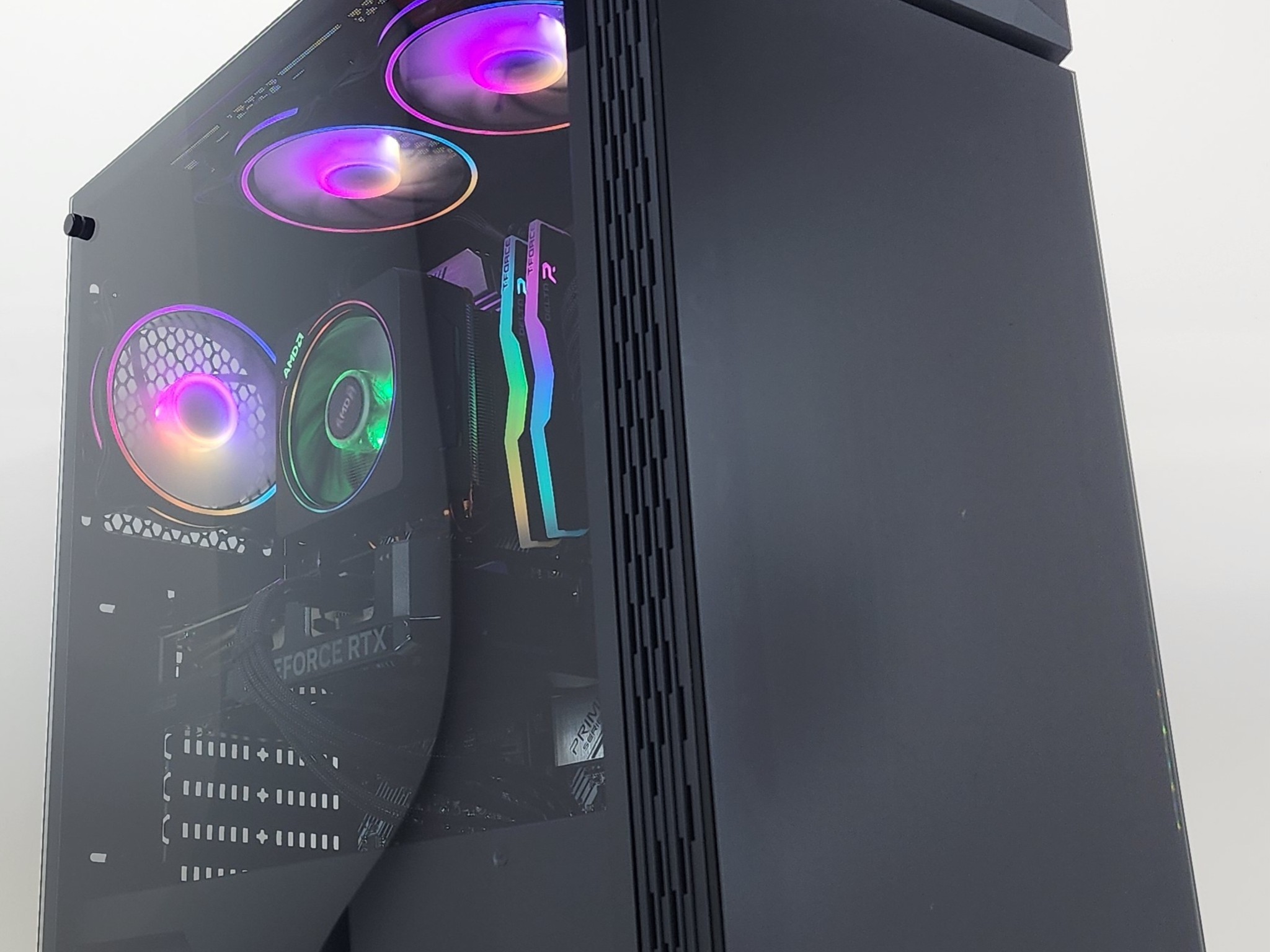 Gaming PC Ryzen 7 5800XT 32GB RAM 1TB SSD RTX 4060 8GB Windows 11 Computer