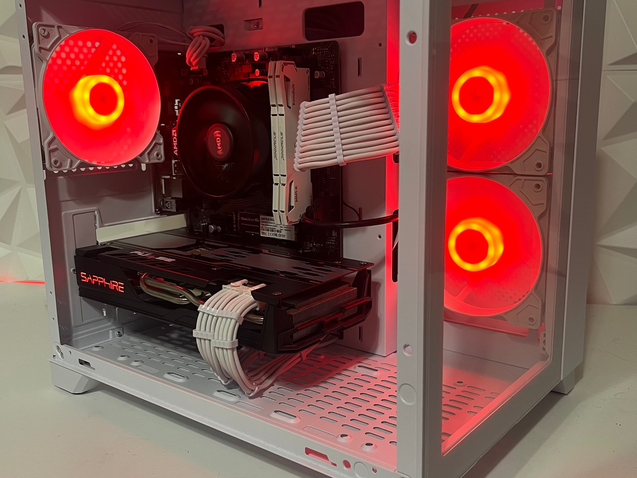 Value 1080p/1440p Streaming/Gaming PC | RX 5700XT|Ryzen 5 4500|512GB M.2| 16GB DDR4