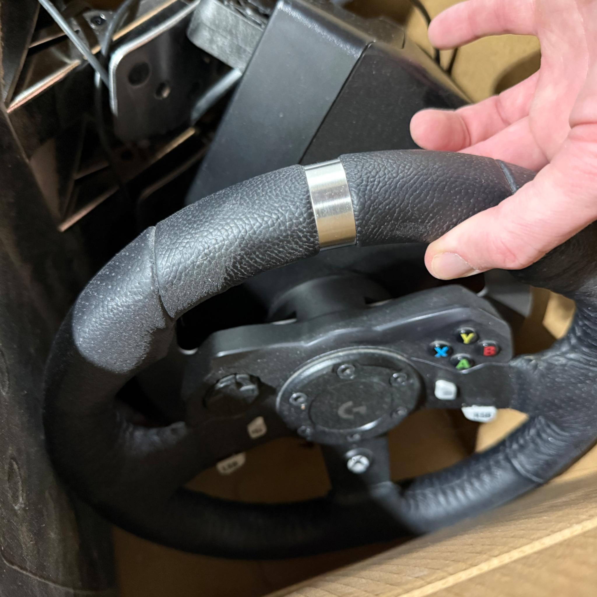 Logitech G920 force feedback wheel / pedal combo