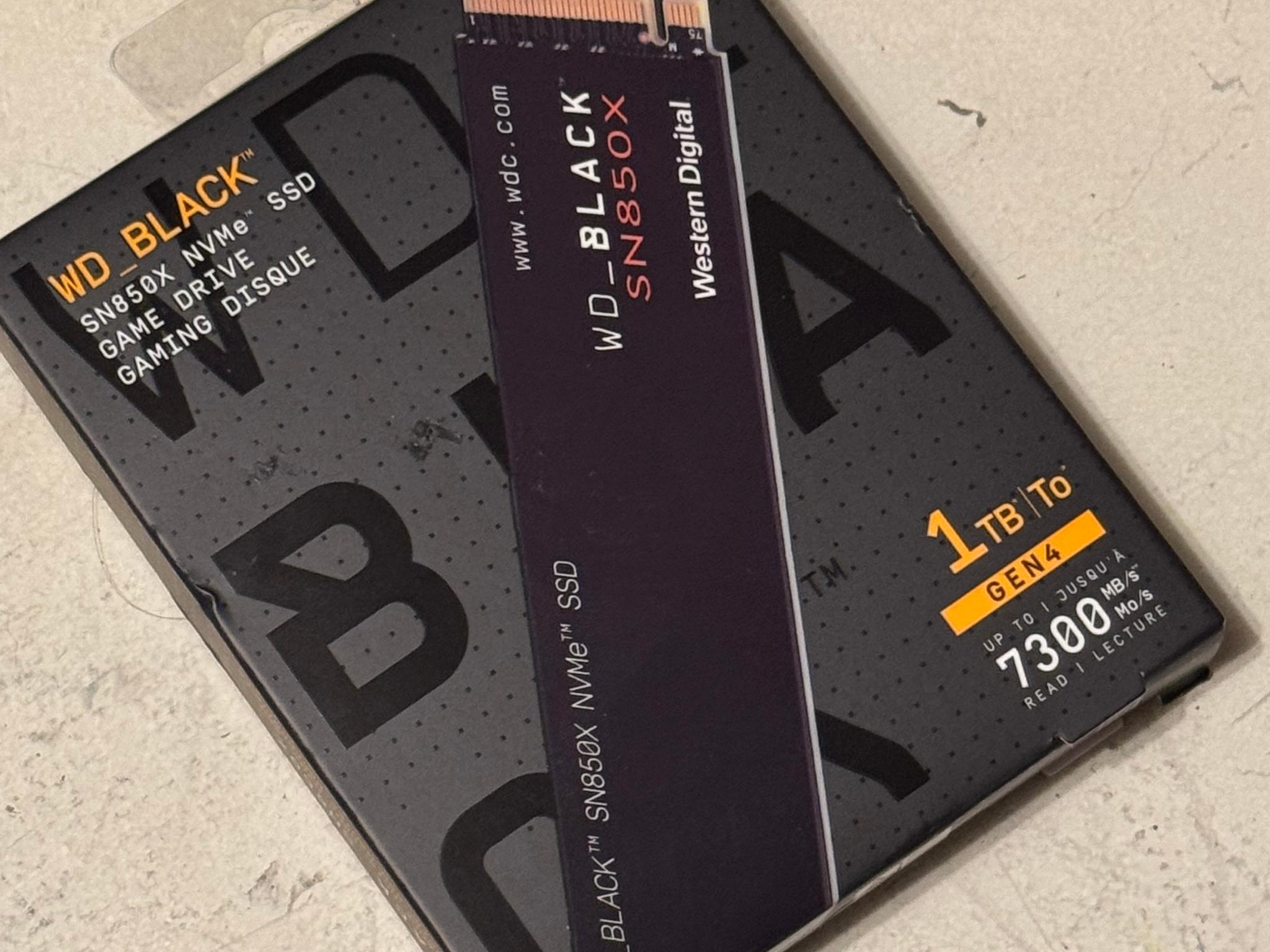Western Digital WD_Black SN850X 1 TB M.2-2280 PCIe 4.0 X4 NVME Solid State Drive