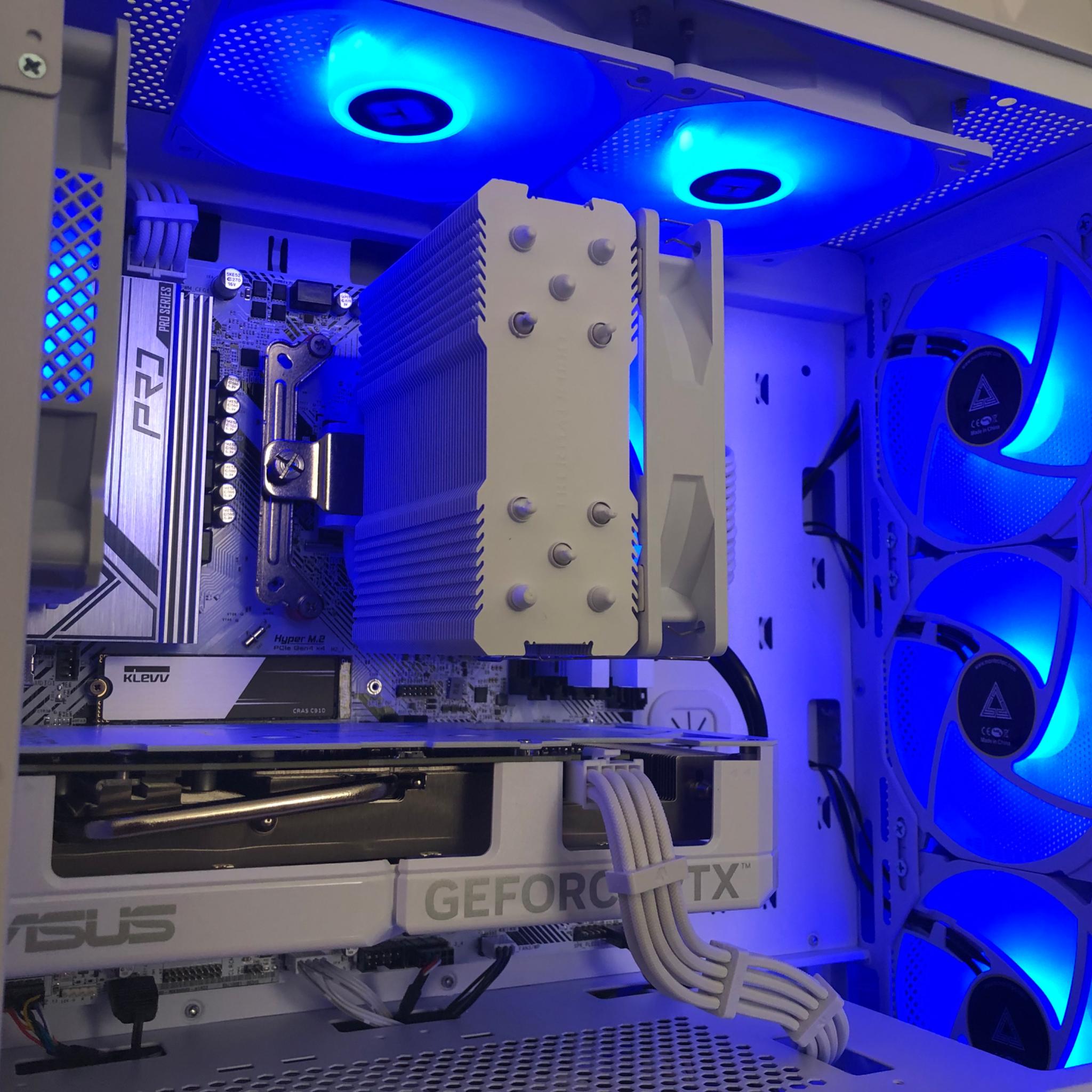 WHITEOUT AMD RYZEN 7 5700x & RTX 4060 GAMING PC!