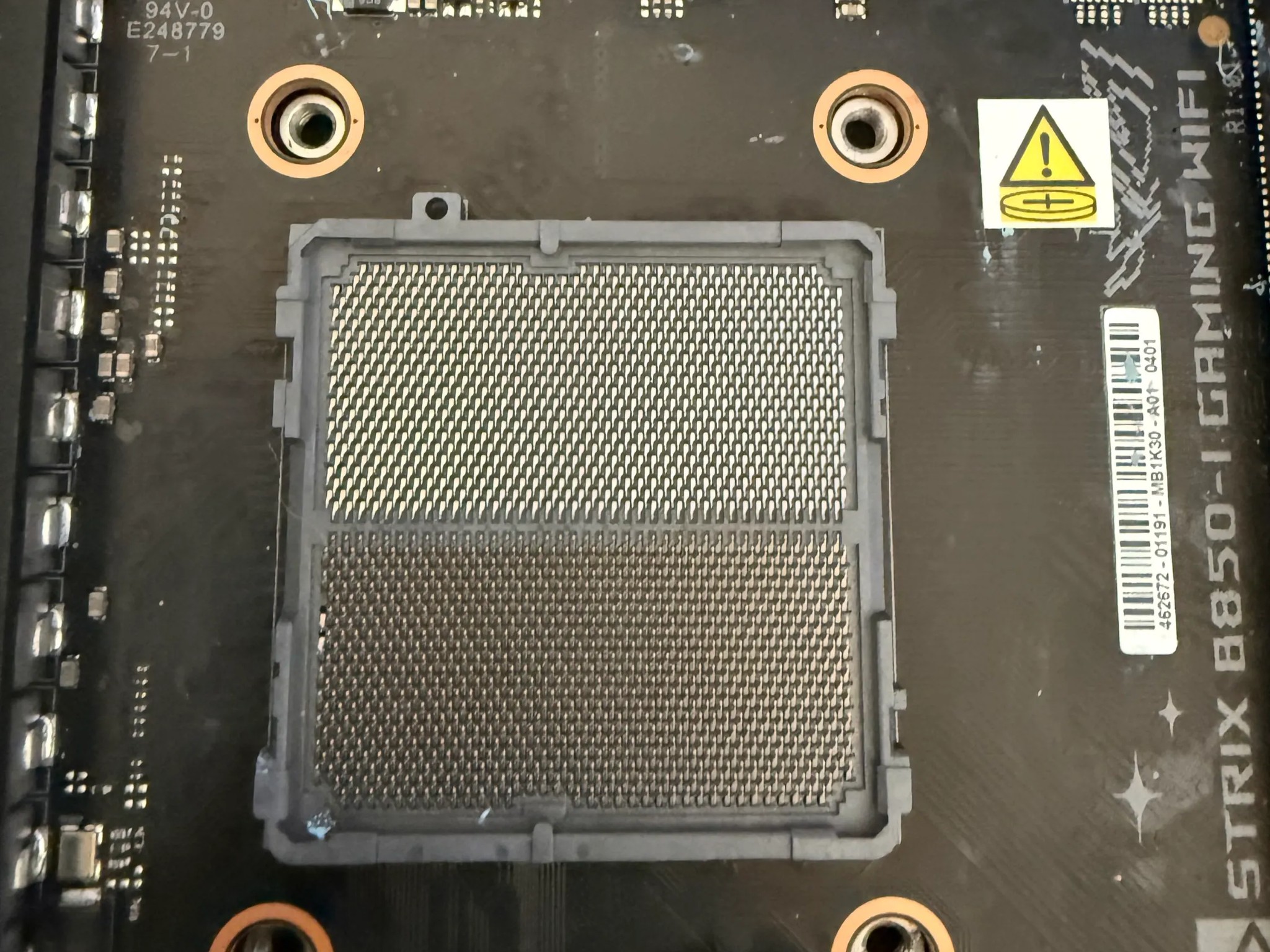 ROG STRIX B850-I GAMING WIFI