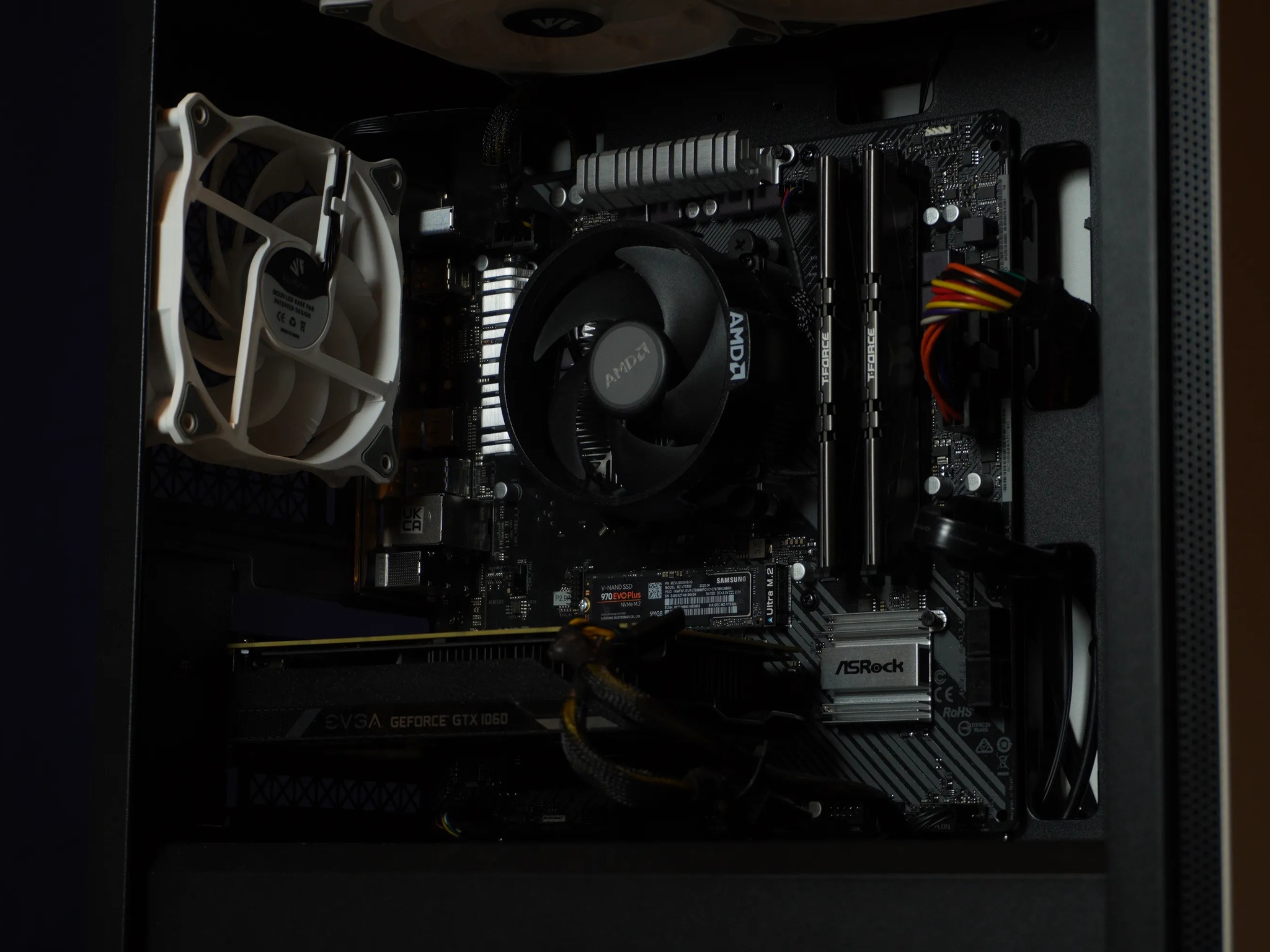 GTX 1060 | Ryzen 5 1600 | 16GB 3000MHz | 500GB NVMe