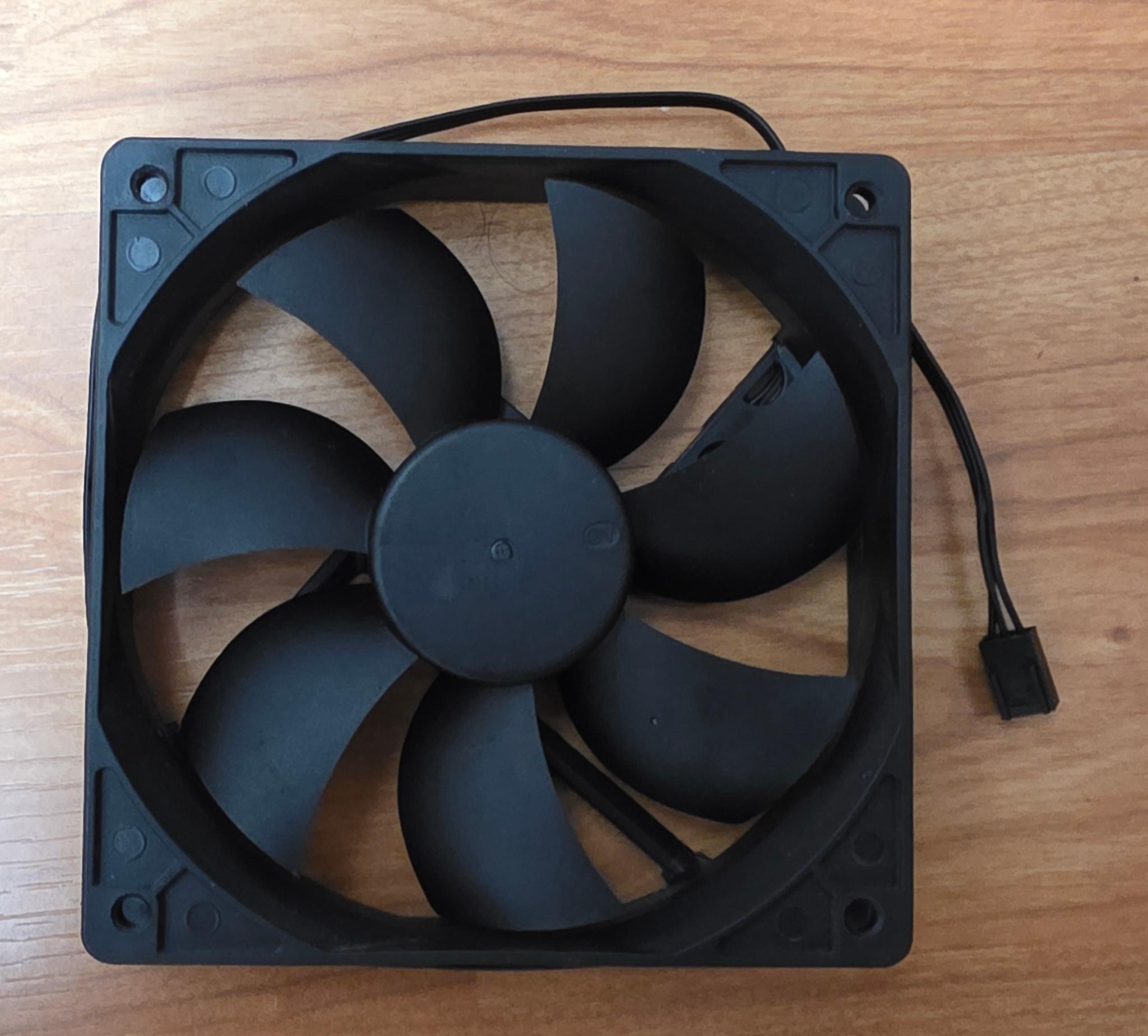 Corsair 120mm DC Brushless Case Cooling Fan 3-Pin 12V 0.38A A1225M12S