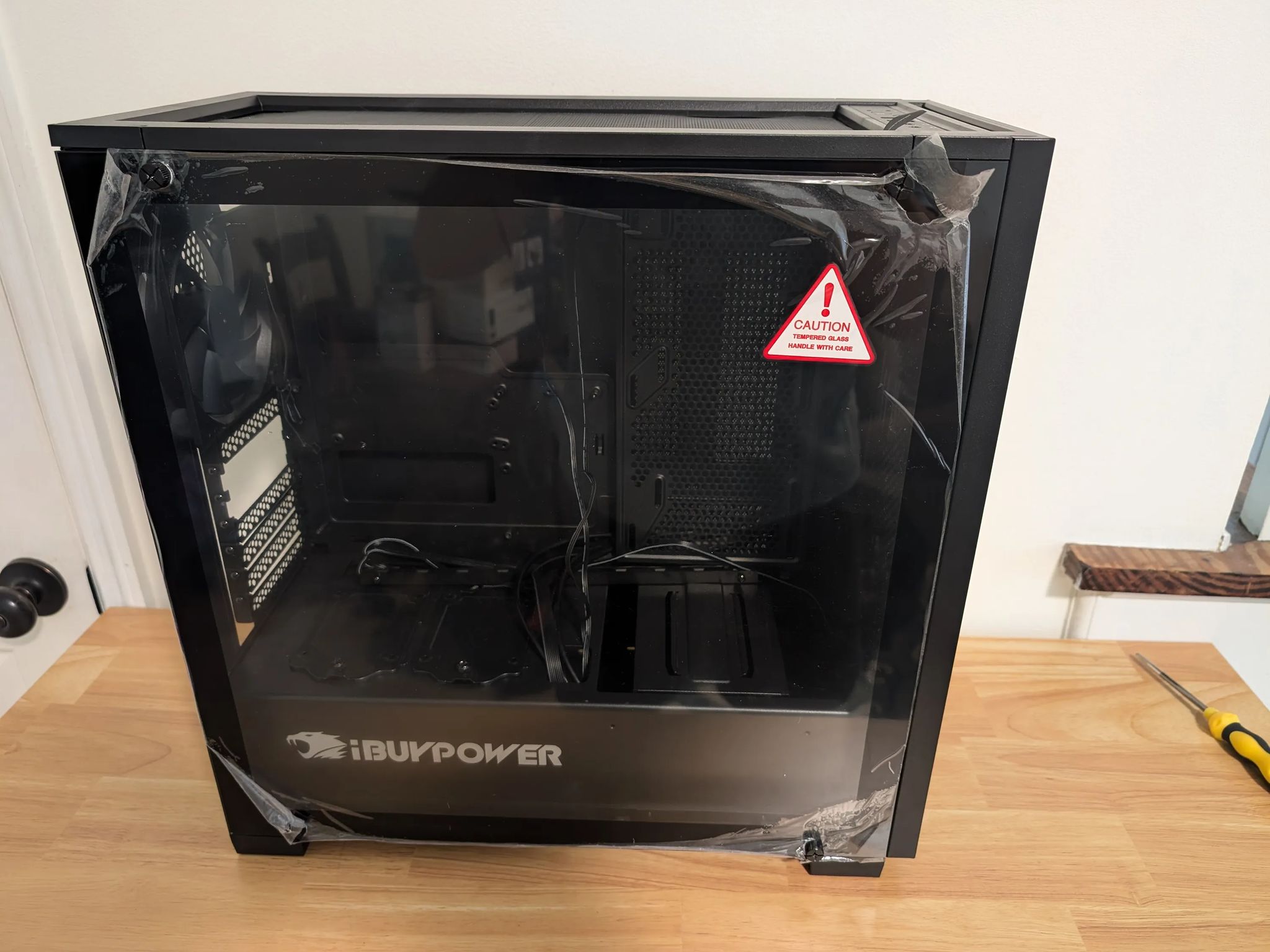 iBuyPower Case, Keyboard, and Mouse pad