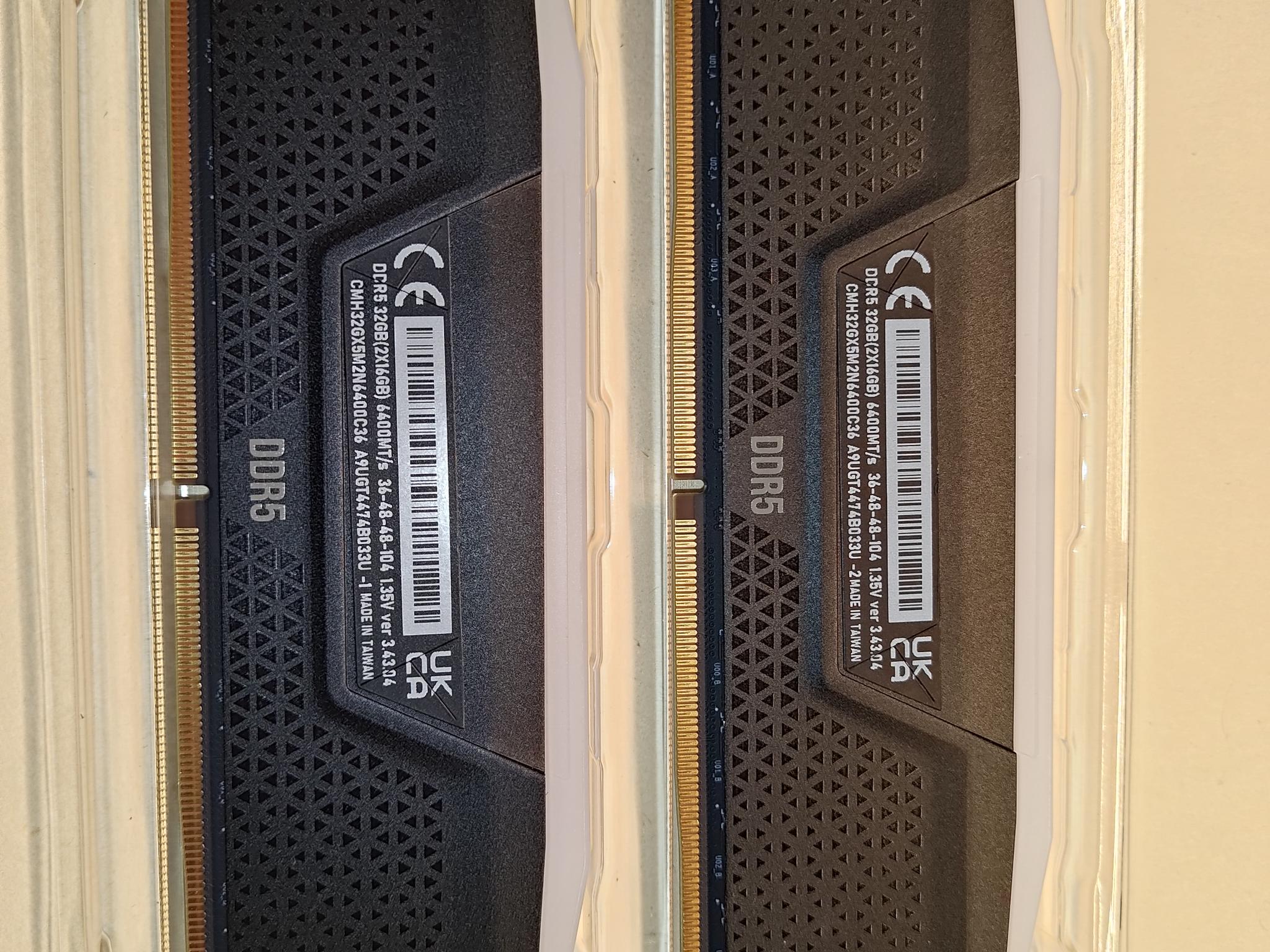 CORSAIR Vengeance RGB 32GB (2 x 16GB) 288-Pin PC RAM DDR5 6400