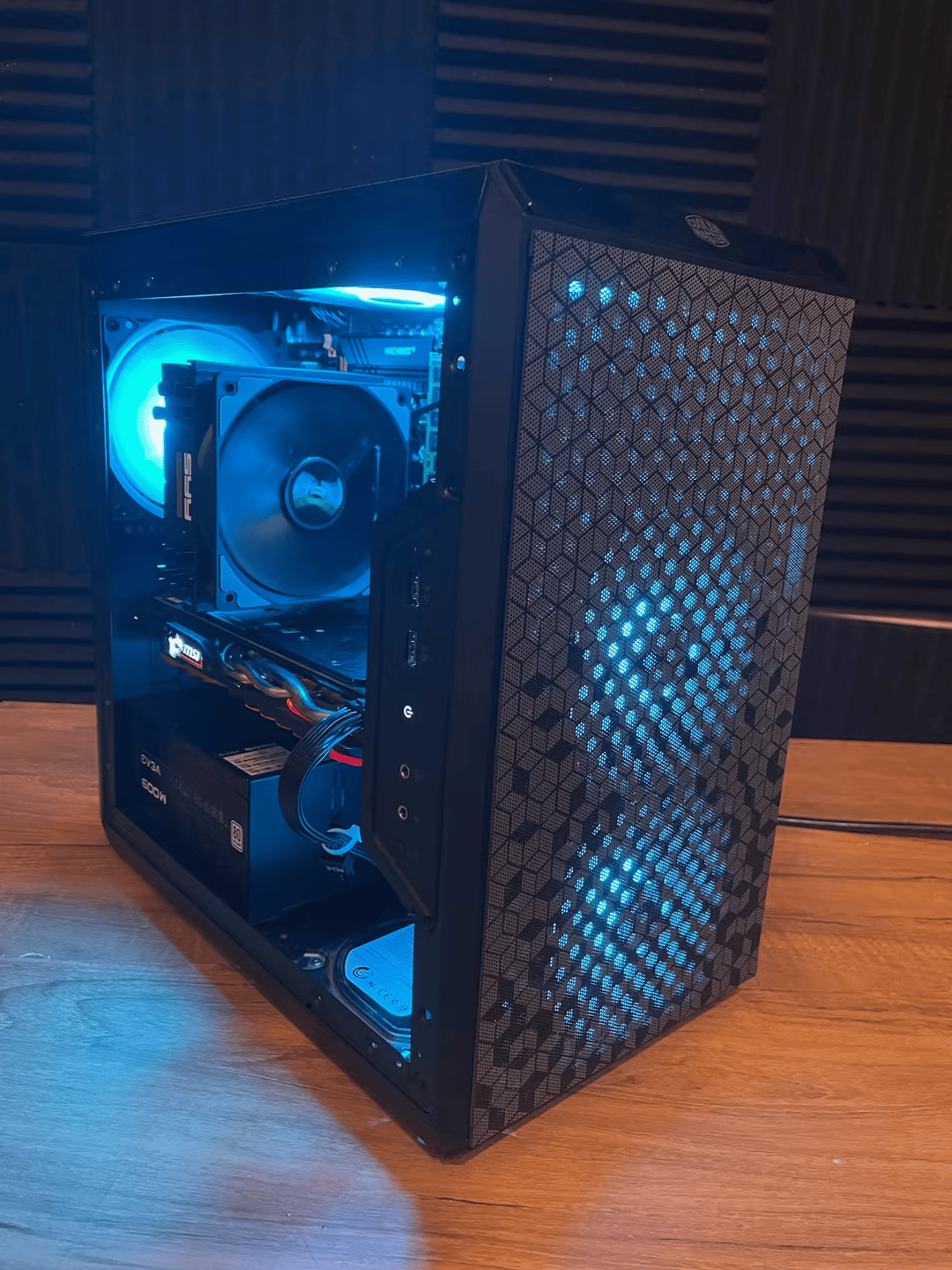 "Masterbox" - 8core CPU, 480 8gb, 16gb Ram