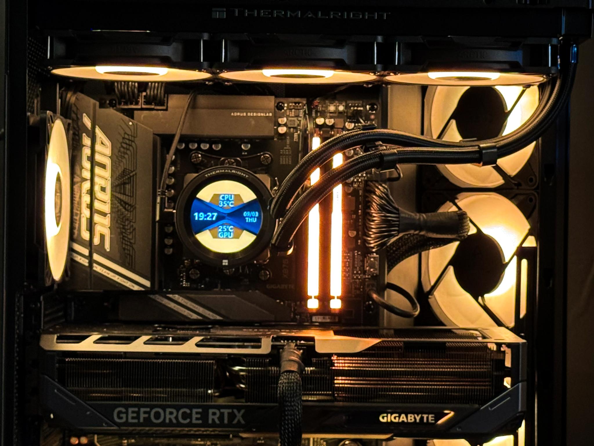 Amber - 9850X3D, RTX 5080, 2TB SSD, Wifi
