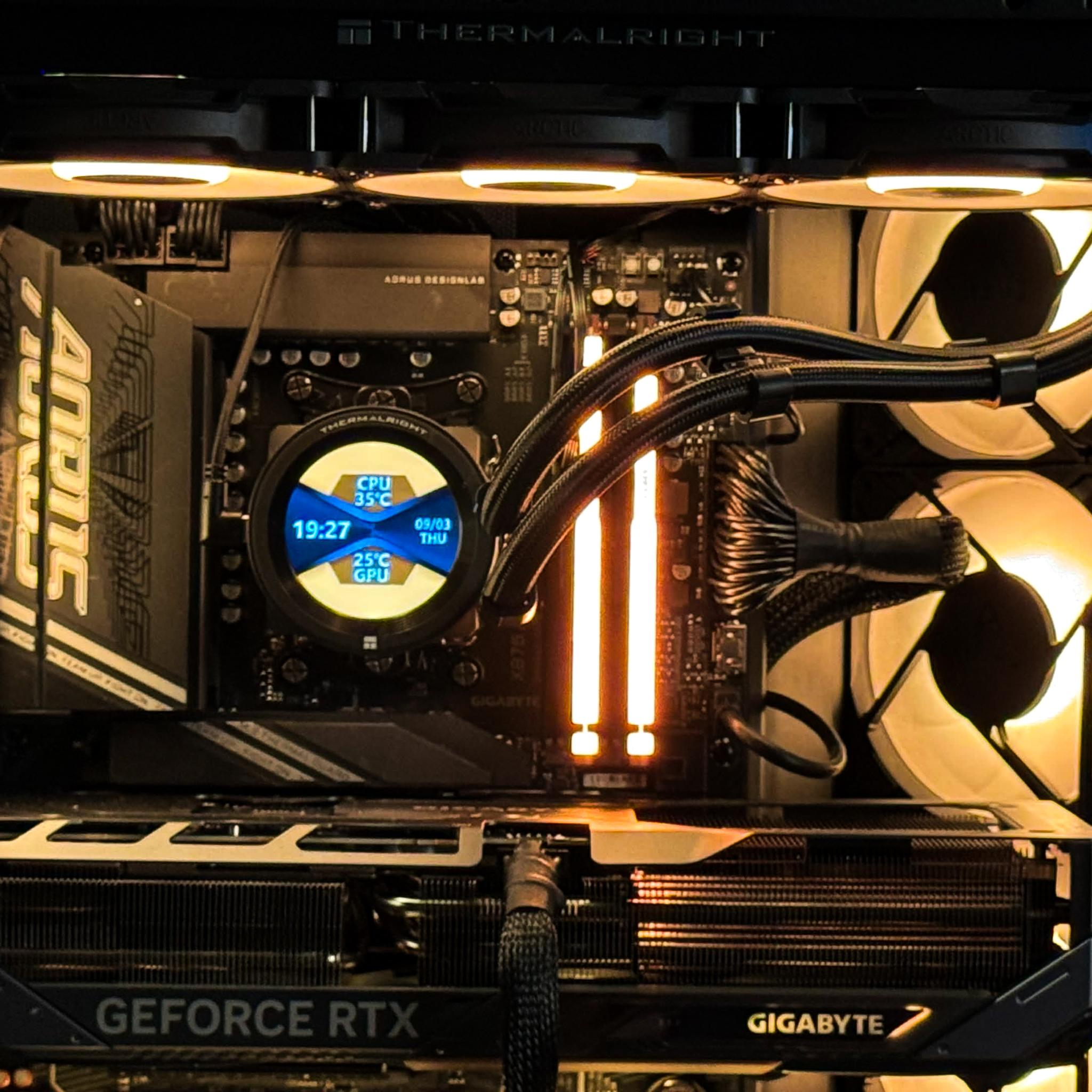 Amber - 9850X3D, RTX 5080, 2TB SSD, Wifi