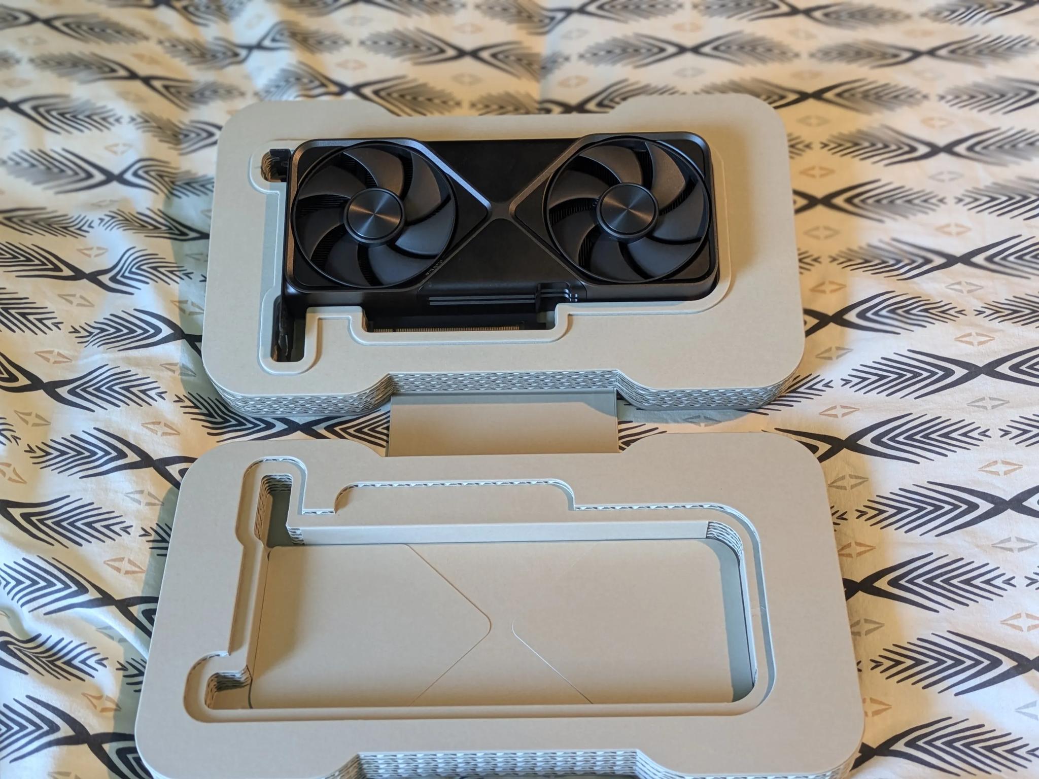 NVIDIA GEFORCE RTX 5070 FE