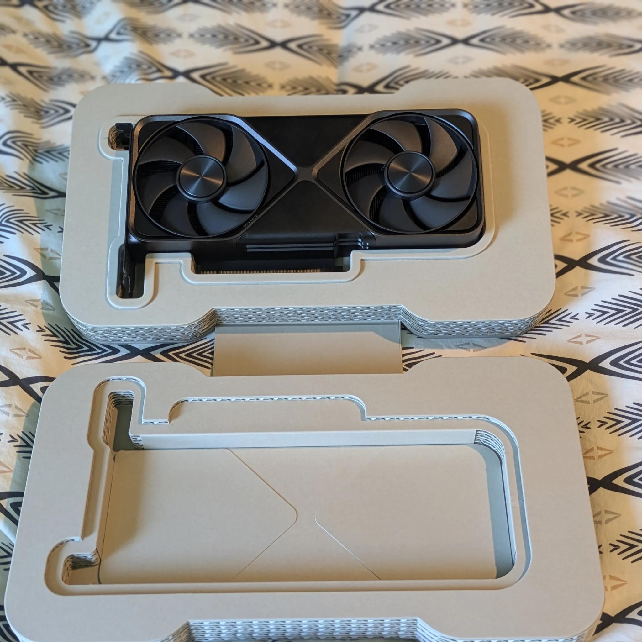 NVIDIA GEFORCE RTX 5070 FE