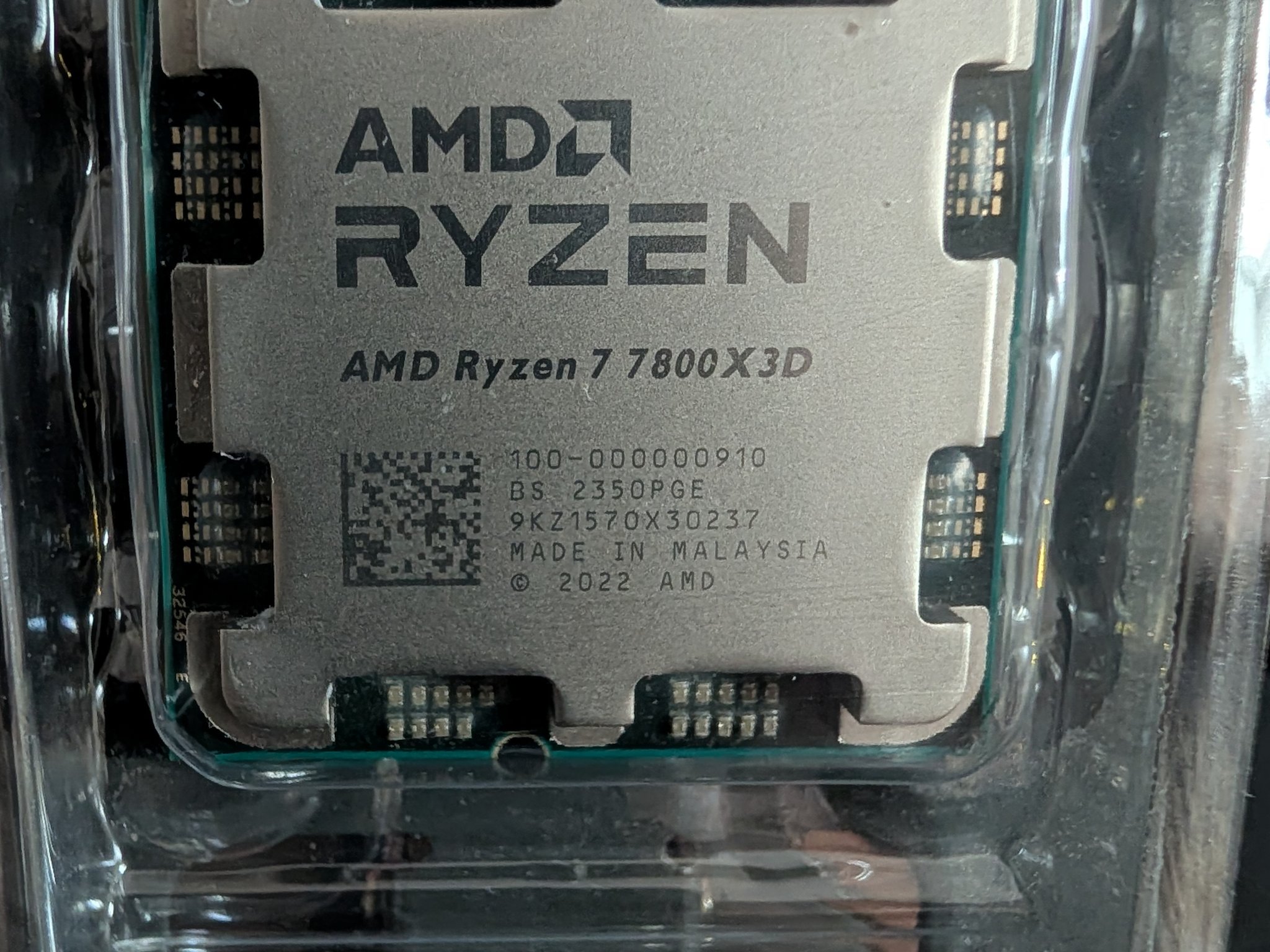 AMD Ryzen 7 7800X3D