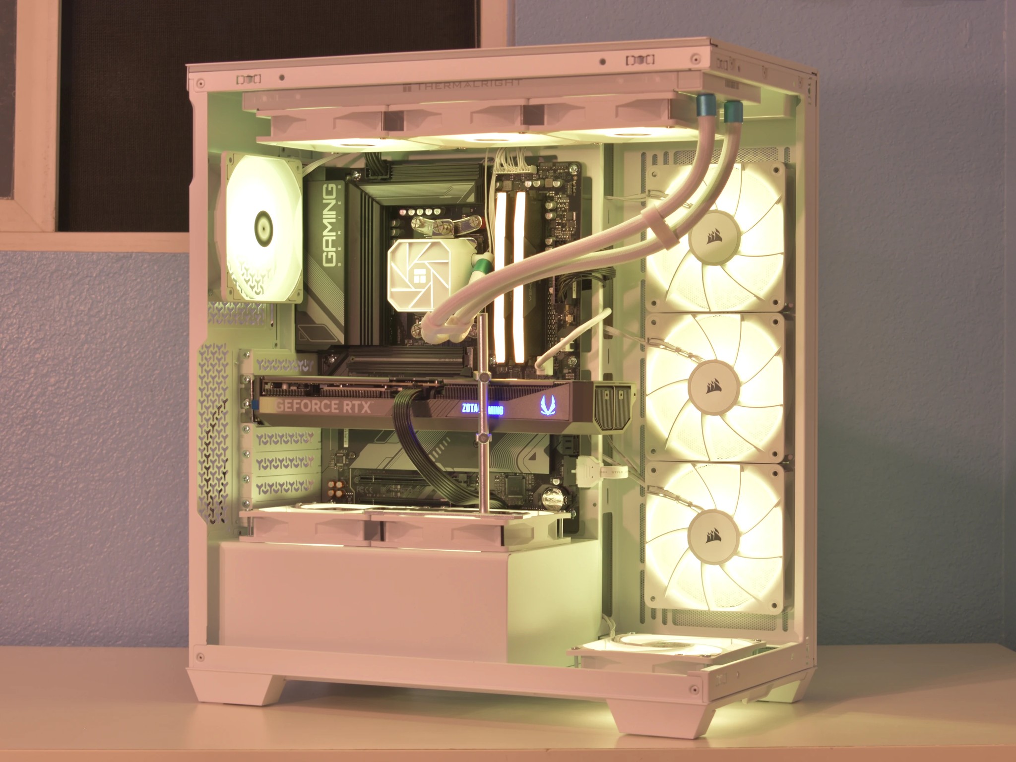🚀Performance Gamer🚀 Ryzen 7 7700X | RTX 5070 12GB | 32GB DDR5 | 1TB nVME SSD | White | RGB+Wifi