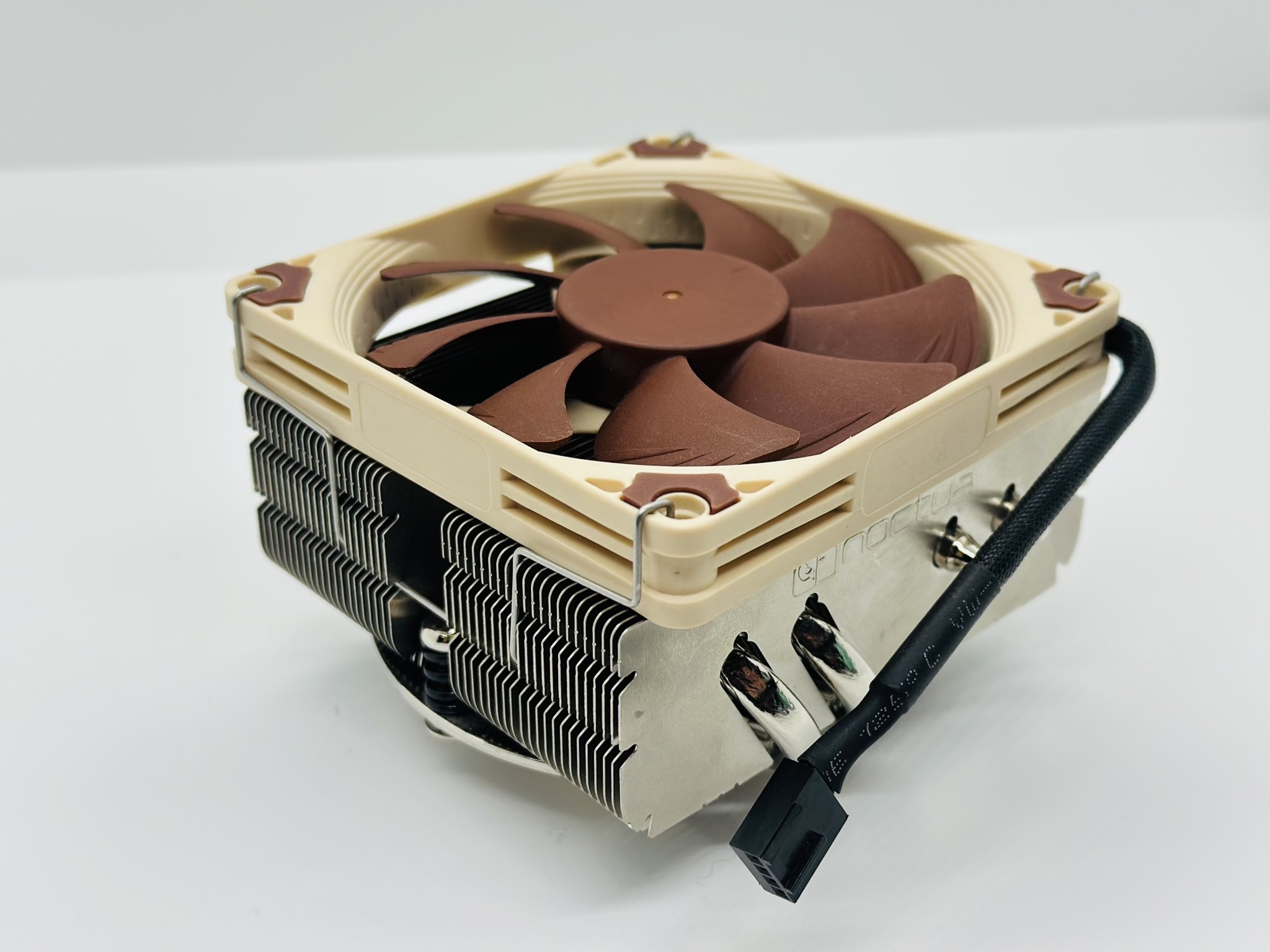 Noctua NH-L9x65 L-TYPE LOW-PROFILE CPU COOLER - Intel and AMD