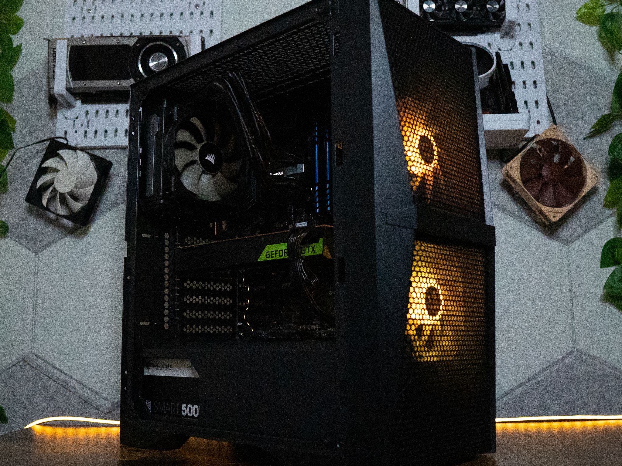 🍃🍃 | GTX 1080Ti 11GB | INTEL i7 8700K | 32GB DDR4 RAM | 1TB | Mint Guardian