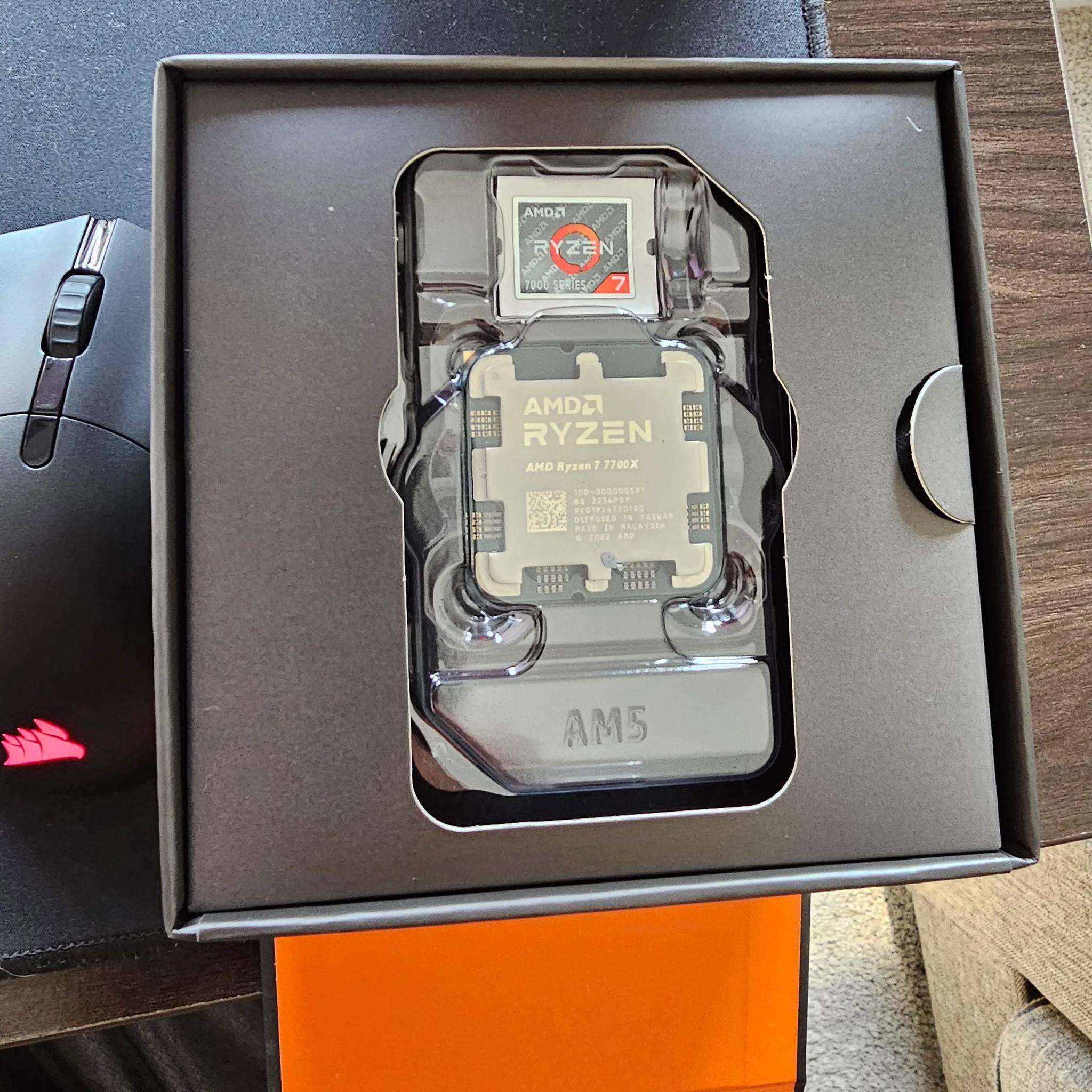 AMD Ryzen 7 7700X ***FAST SHIPPING***