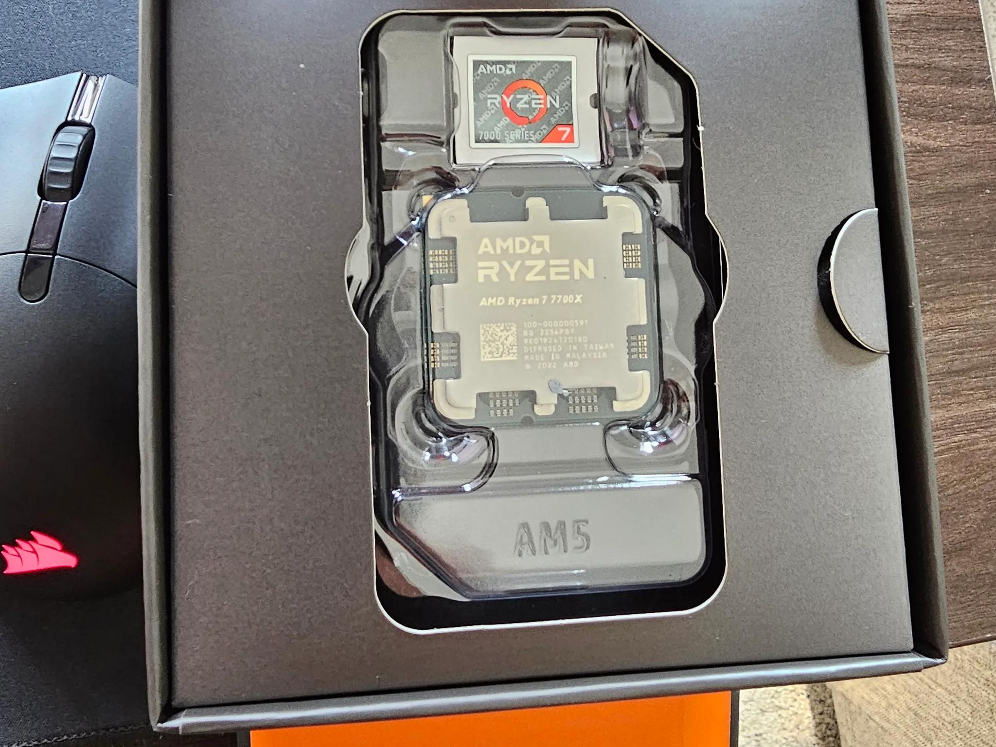 AMD Ryzen 7 7700X ***FAST SHIPPING***