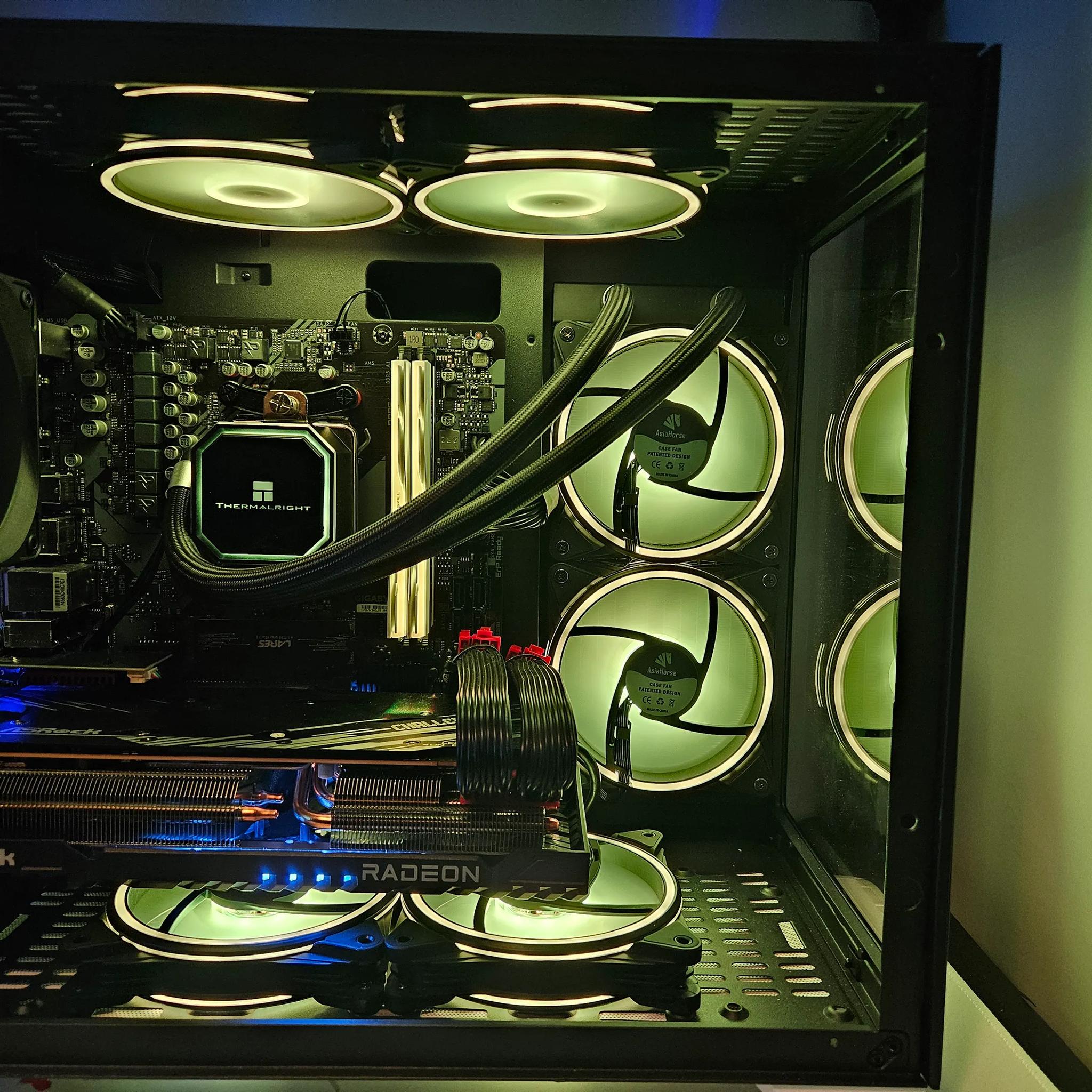 Demo unit sale! Liquid cooled Ryzen 9 7900x / 64GB DDR5 / 1TB SSD / RX 7800 XT 16GB