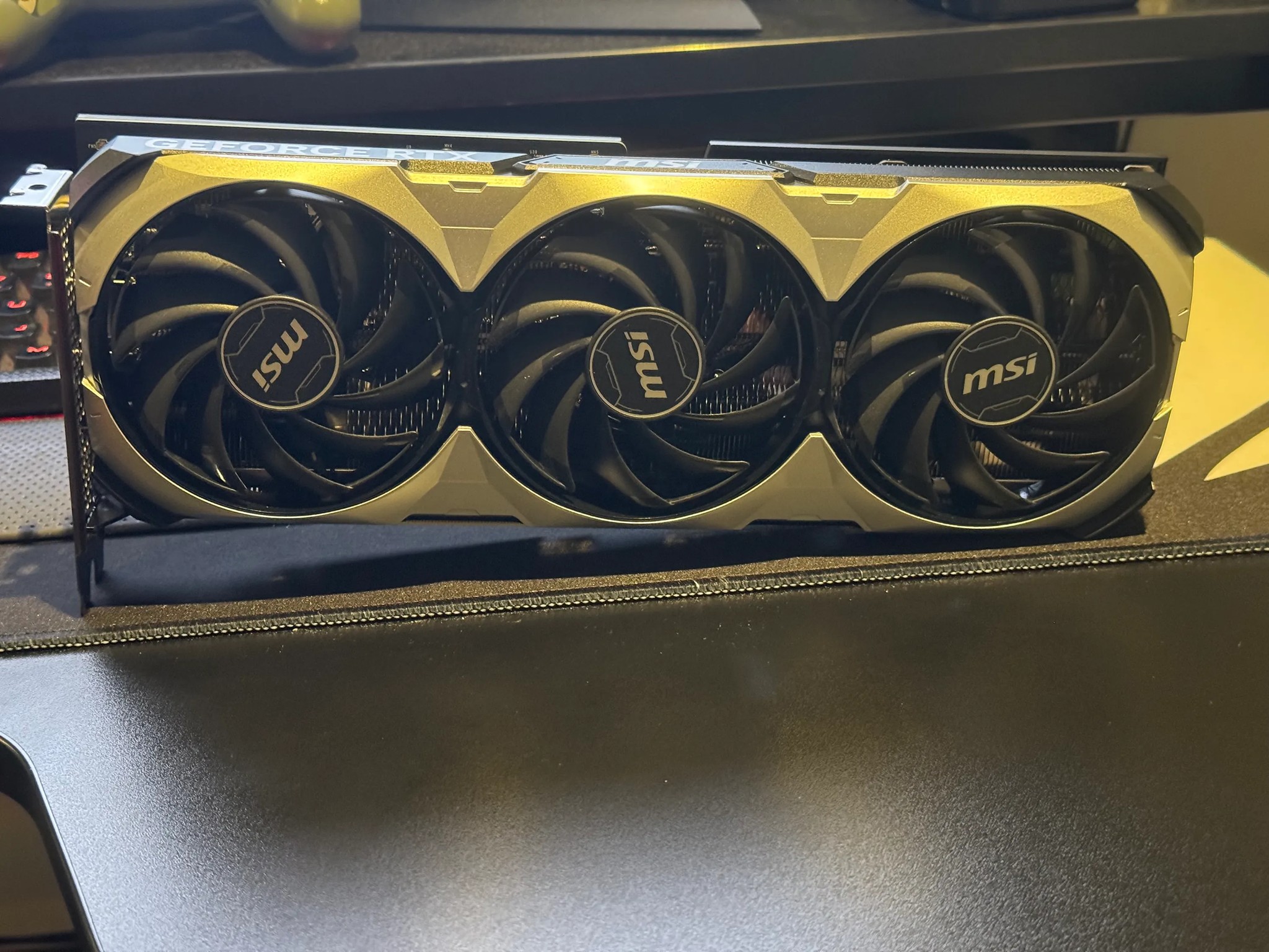 MSI Gaming GeForce RTX 4070 Ventus 3X 12G OC 12GB GDRR6X 192-Bit HDMI/DP Nvlink TORX Fan 4.0