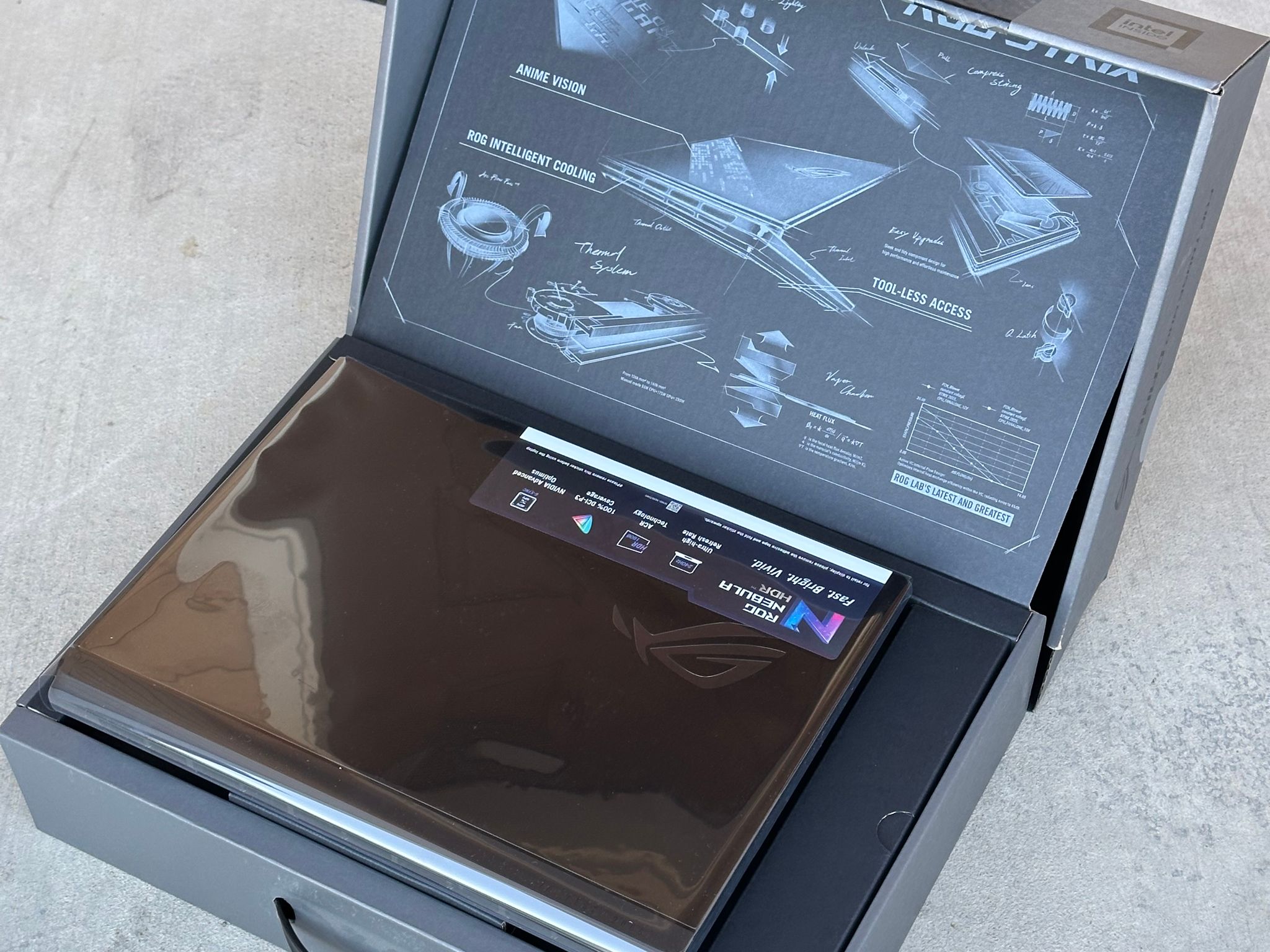 Asus ROG Strix Scar 16 (2025) 240HZ GeForce RTX 5080, Ultra core 9 275HX, 32GB DDR5