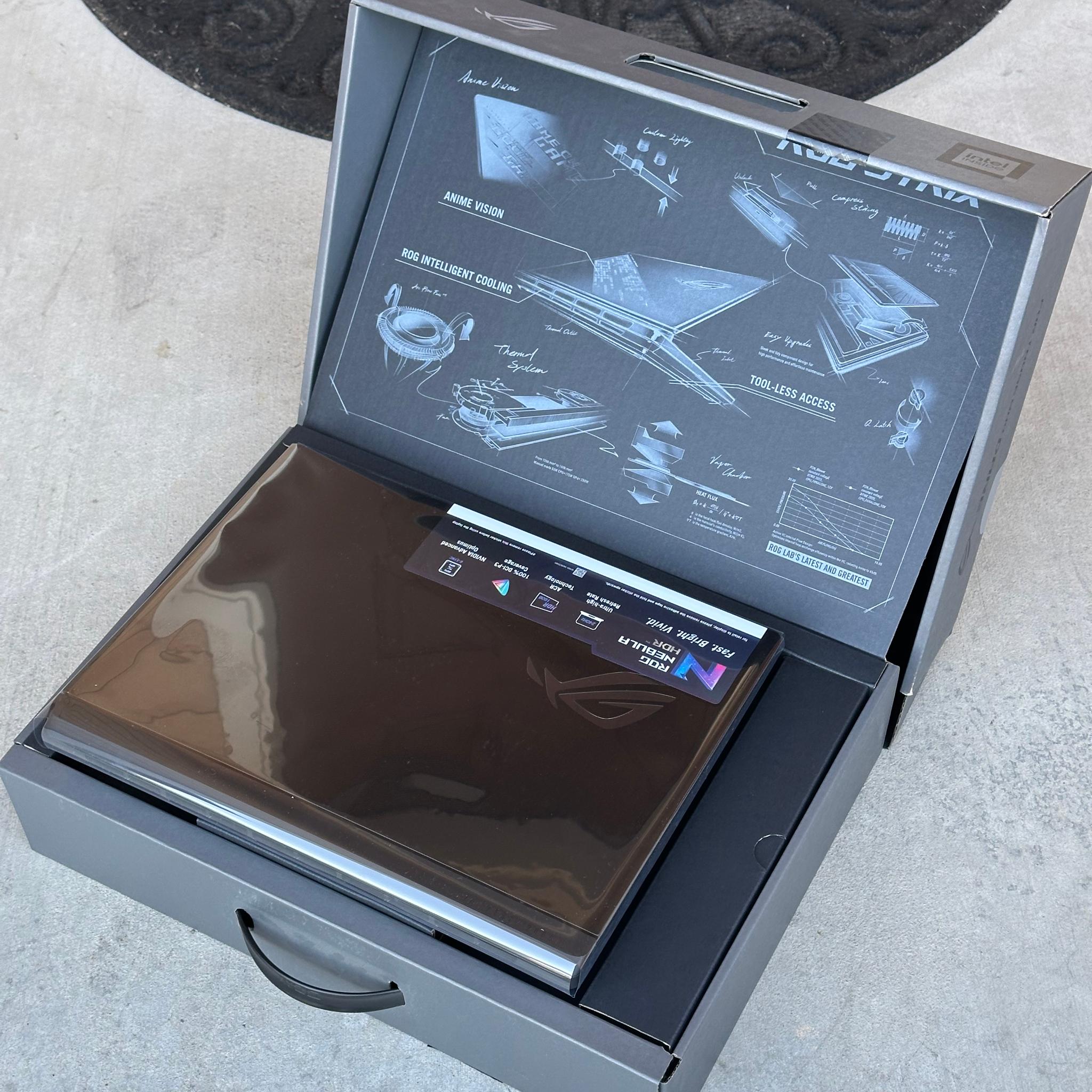 Asus ROG Strix Scar 16 (2025) 240HZ GeForce RTX 5080, Ultra core 9 275HX, 32GB DDR5