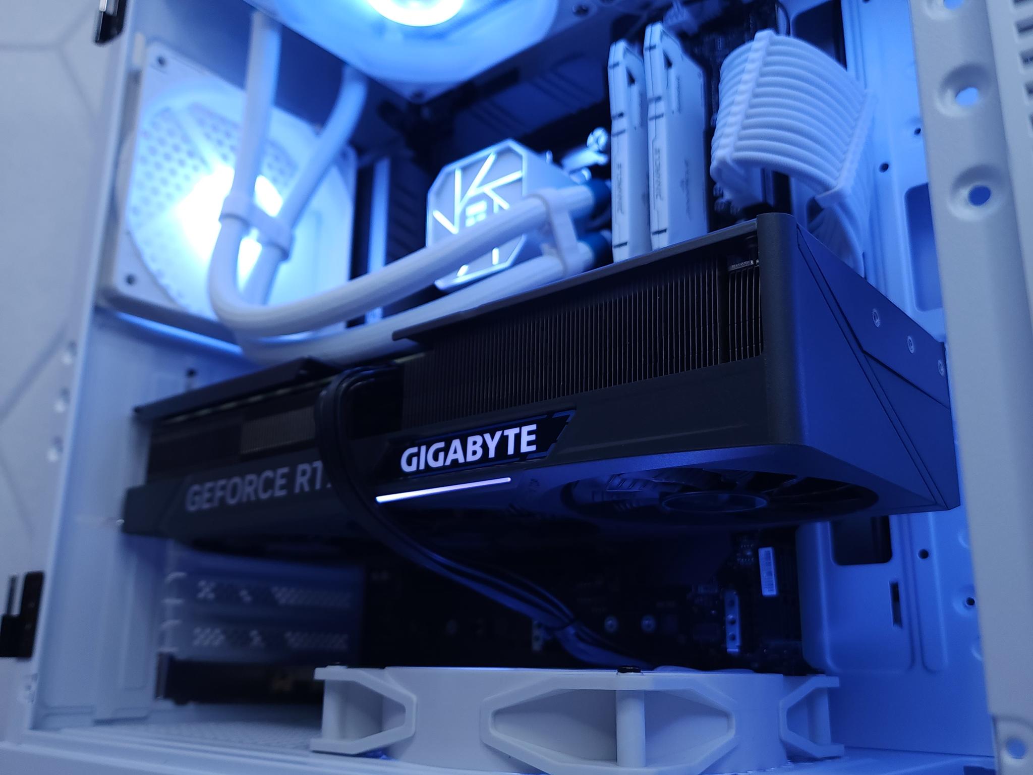 🤍🤍RTX 4070 Ti | Core i7 12700KF | 32GB 3200MHz | 1TB NVMe SSD Gen 4