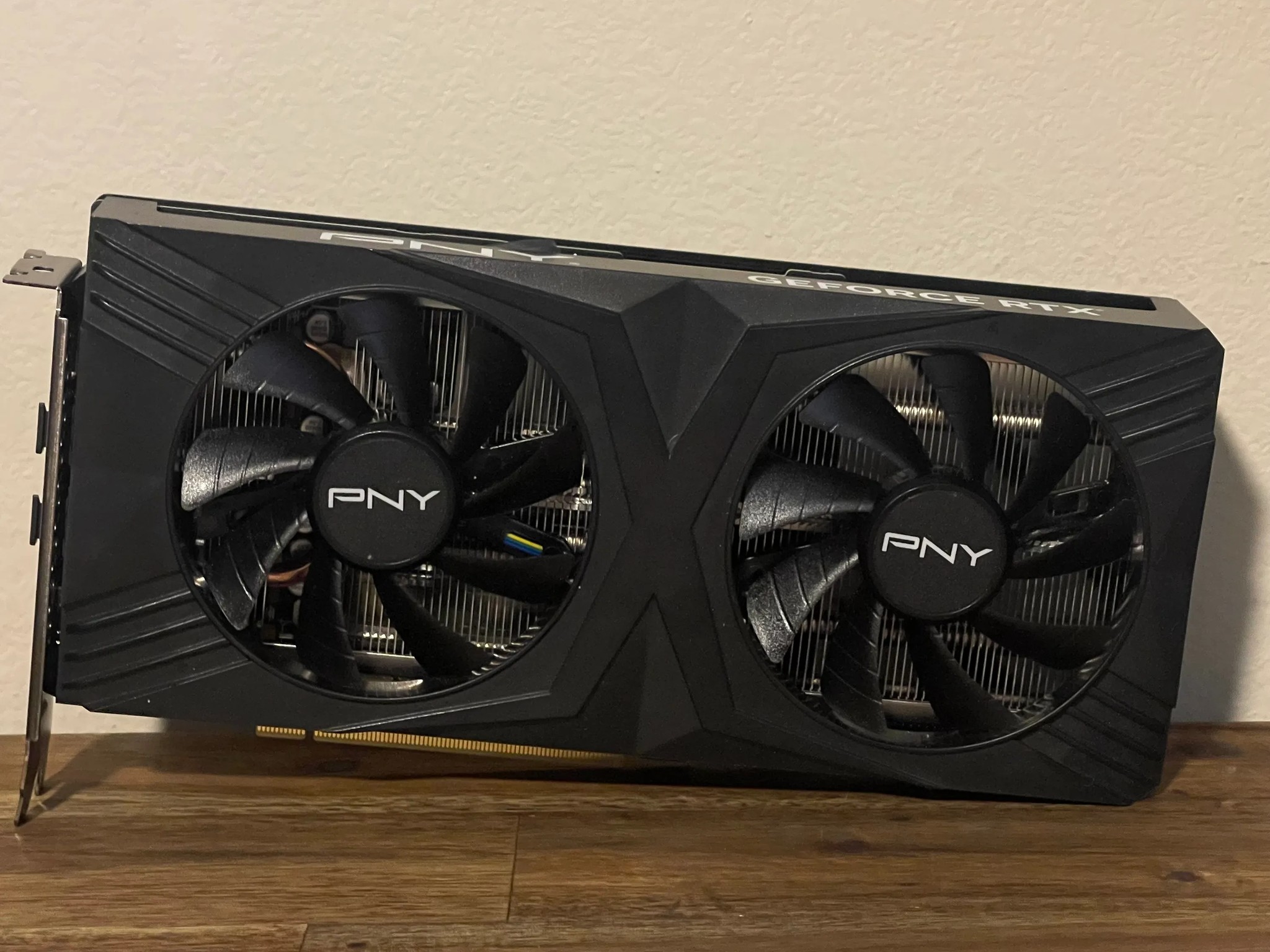 PNY GeForce RTX™ 4070 12GB VERTO™ Dual Fan