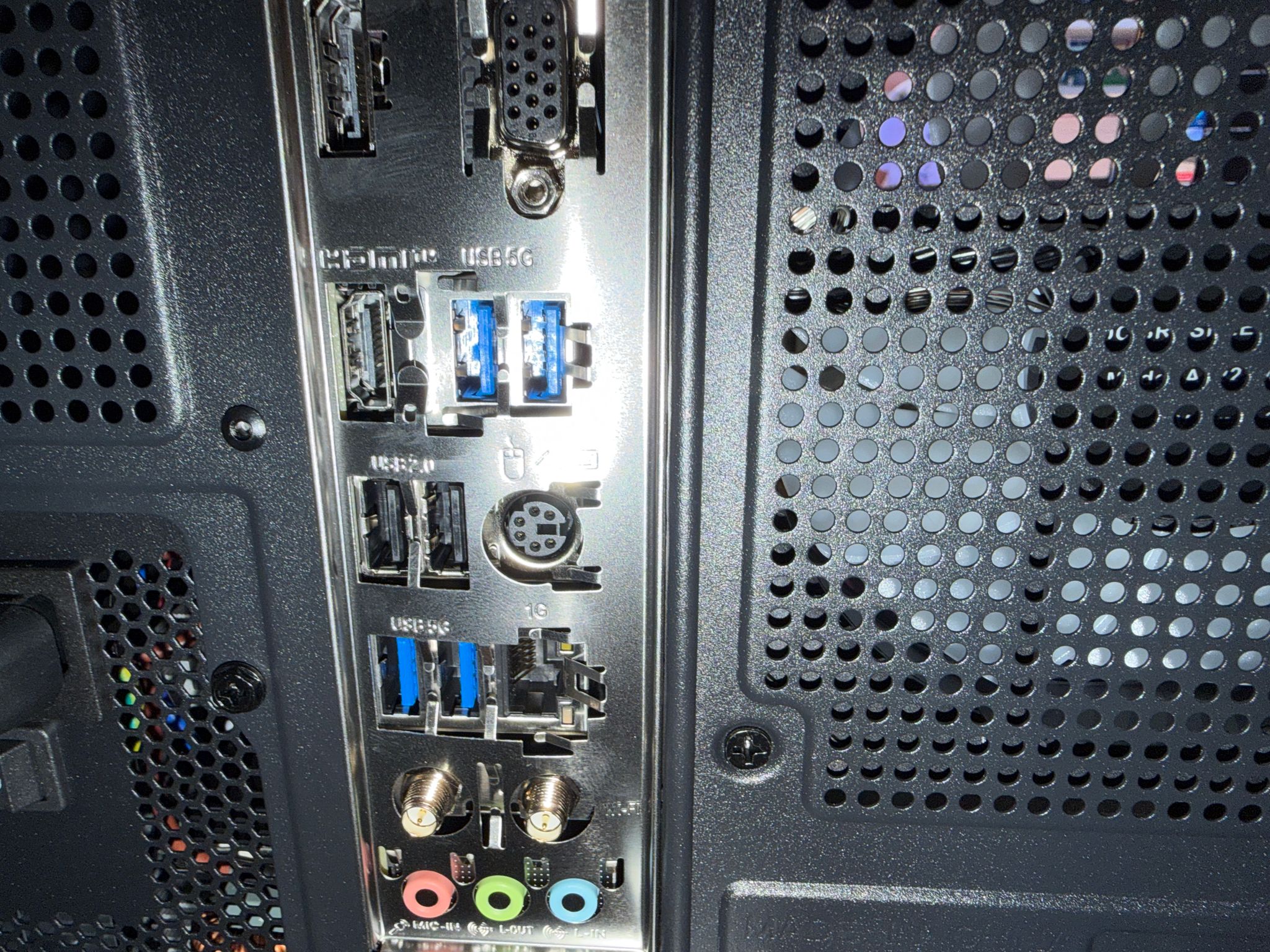 Radeon RX 5700 XT Custom Gaming PC - Ryzen 5 5500, 16GB RAM
