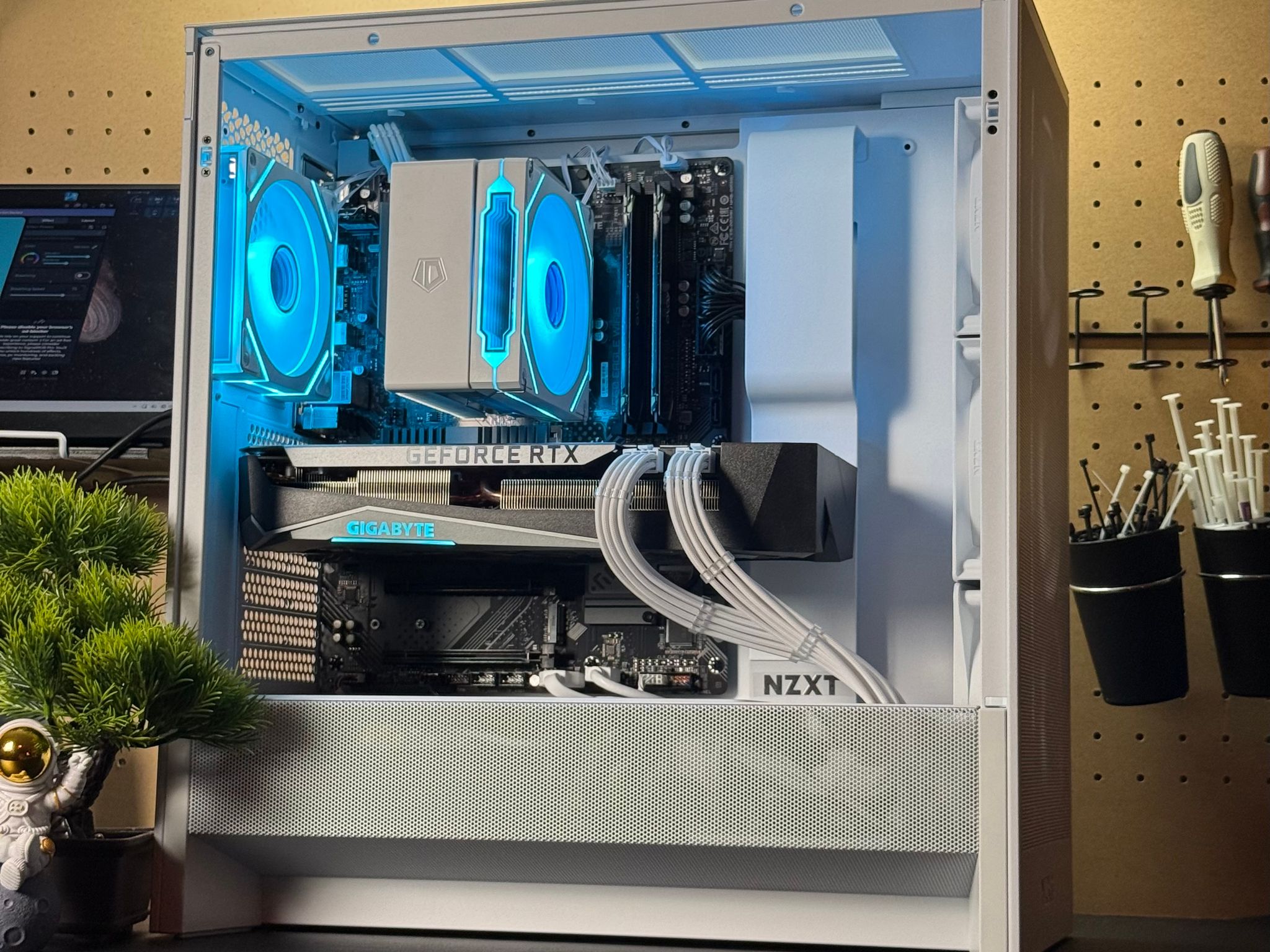 Pristine Gaming PC | RTX 3070 Ti | Ryzen 7 3700x | 16GB DDR4 | 1TB | Windows 11