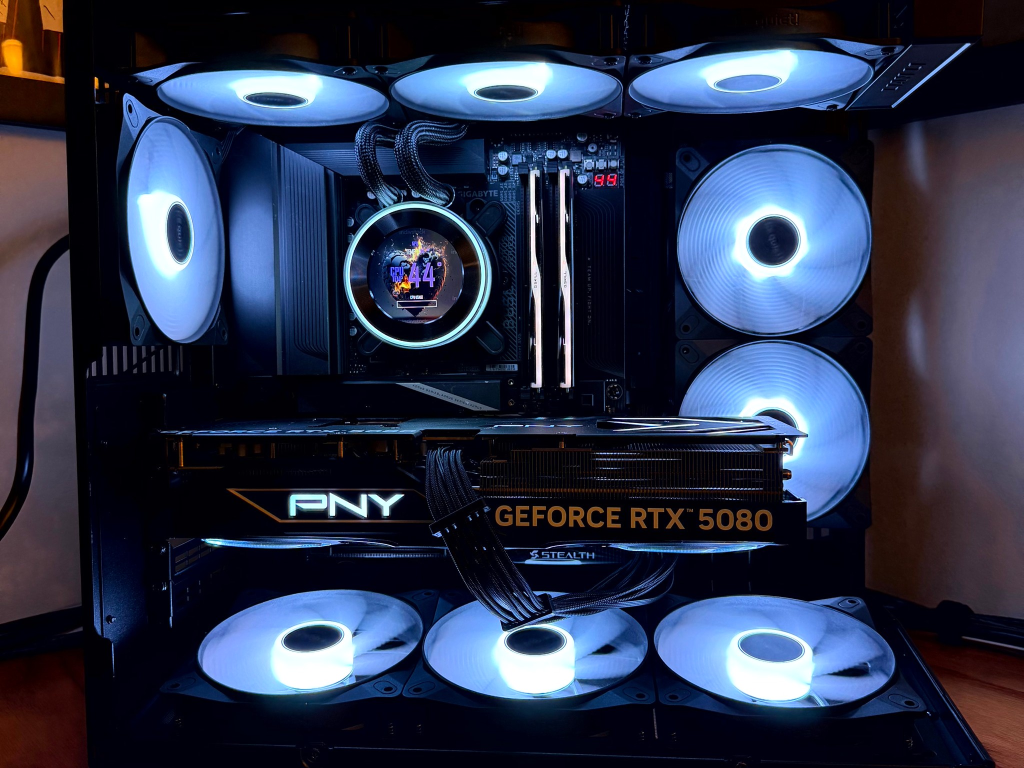 Dark Heart - RTX 5080 OC | Ryzen 7 9800x3d | 2TB | 32GB @6400 MT/sec CL30 | 1200W Platinum PSU