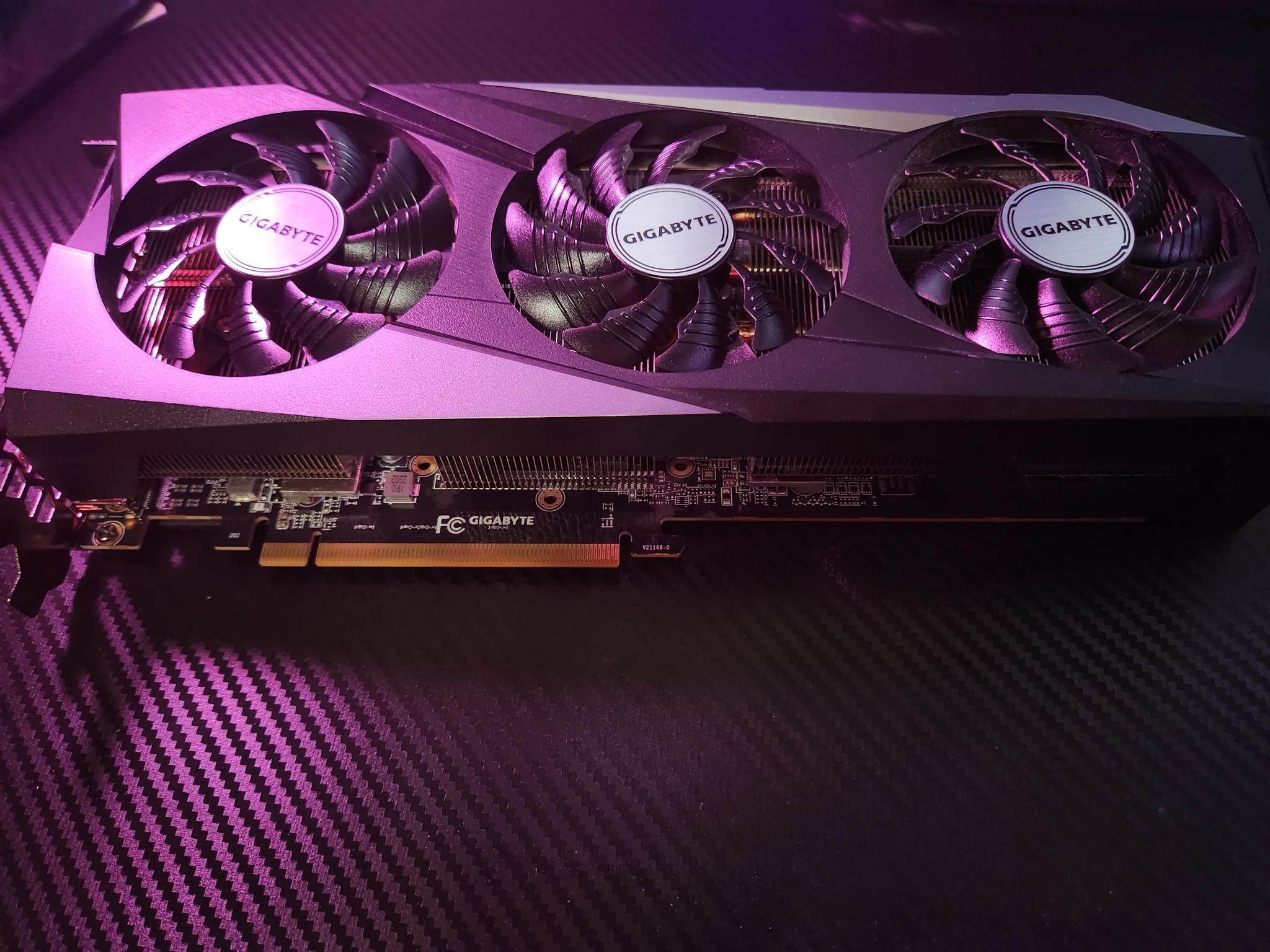 RX 6750 XT II Gigabyte Gaming OC (Original box included)