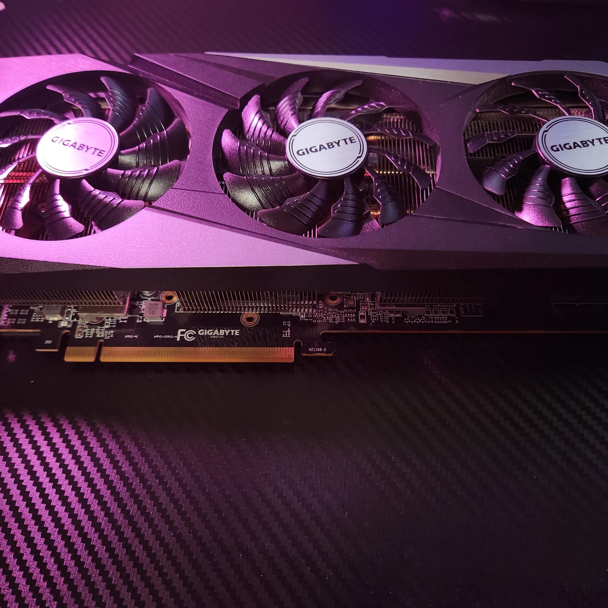 RX 6750 XT II Gigabyte Gaming OC (Original box included)