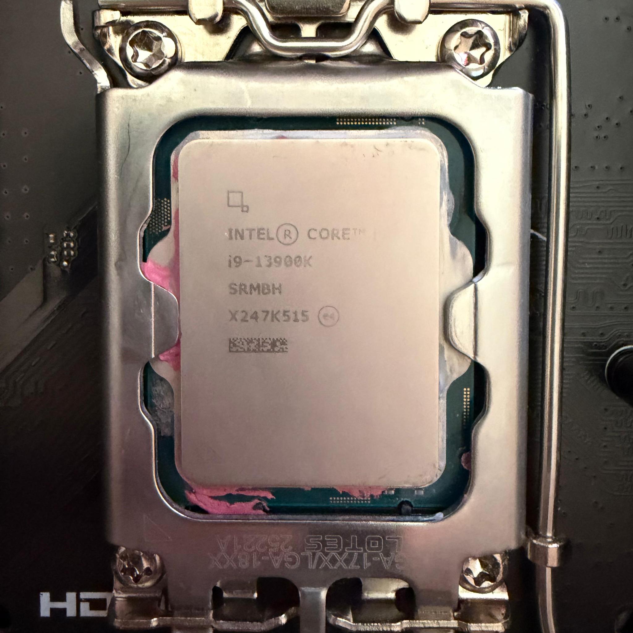 Core I9 13900K with MSI Z790 Carbon and 32GB DDR5 RAM