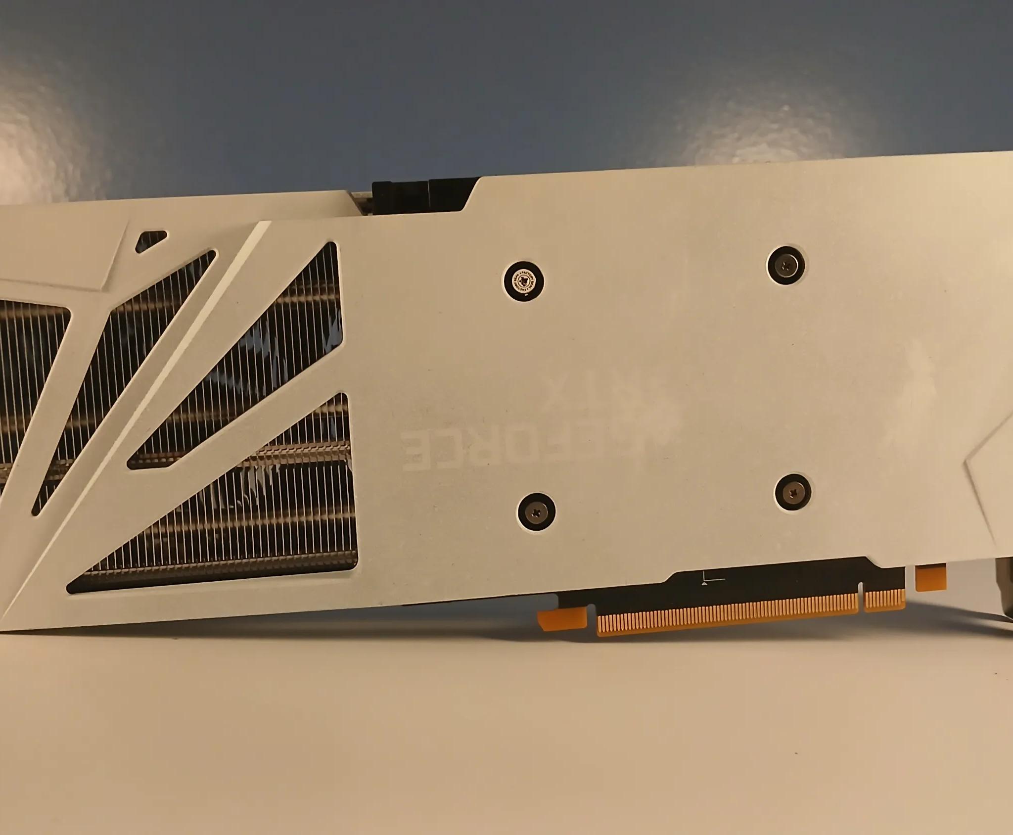 White RTX 3060 12 Gb MSI VENTUS OC 3X Fan