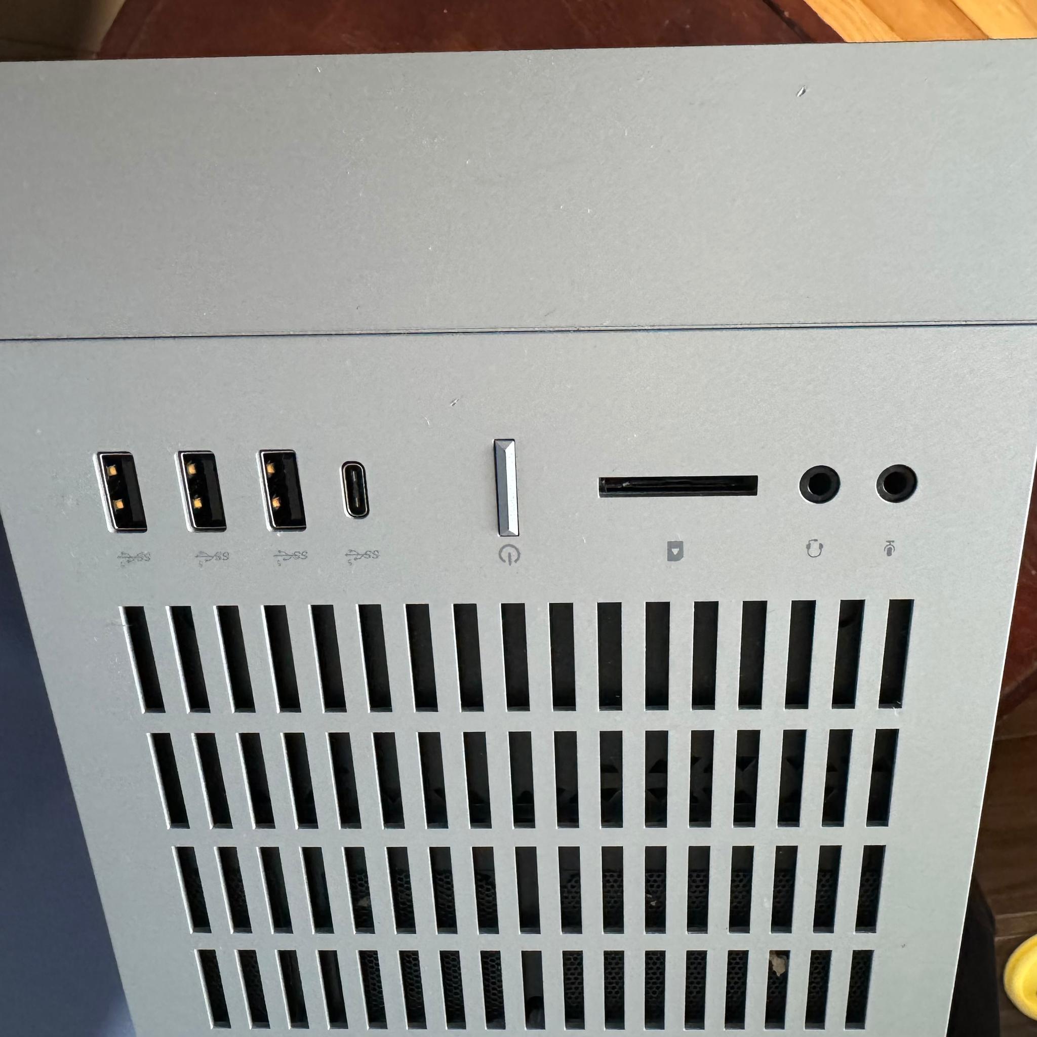HP ENVY - RTX 3070Ti | i7 12700 | 16GB DDR4 | 1TB SSD