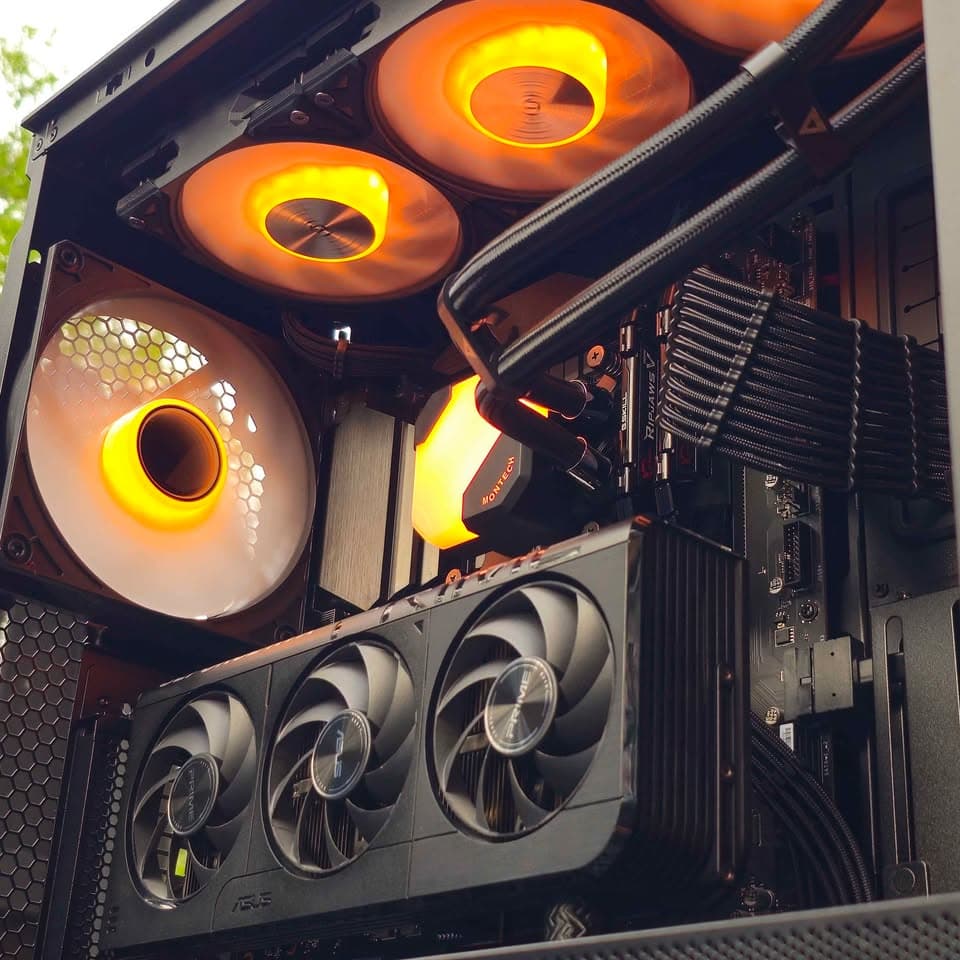 🪐Blackout Gaming PC • Nvidia 5060 • Intel i7 • 32GB RAM • 1TB SSD • WiFi • Plug n' Play