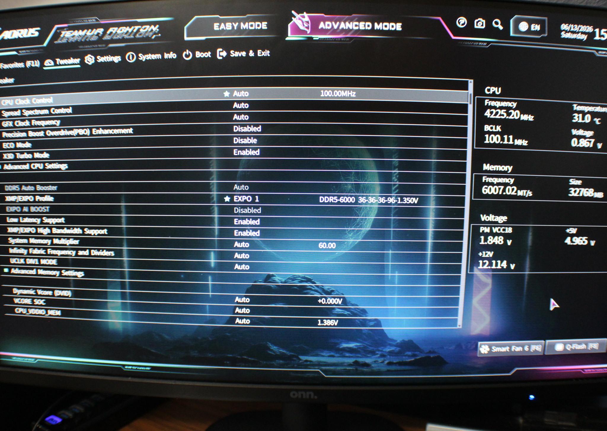 RYZEN 9 7950X3D / GIGABYTE X870 AUROS ELITE WIFI7 / INTEL ARC B580OS EL