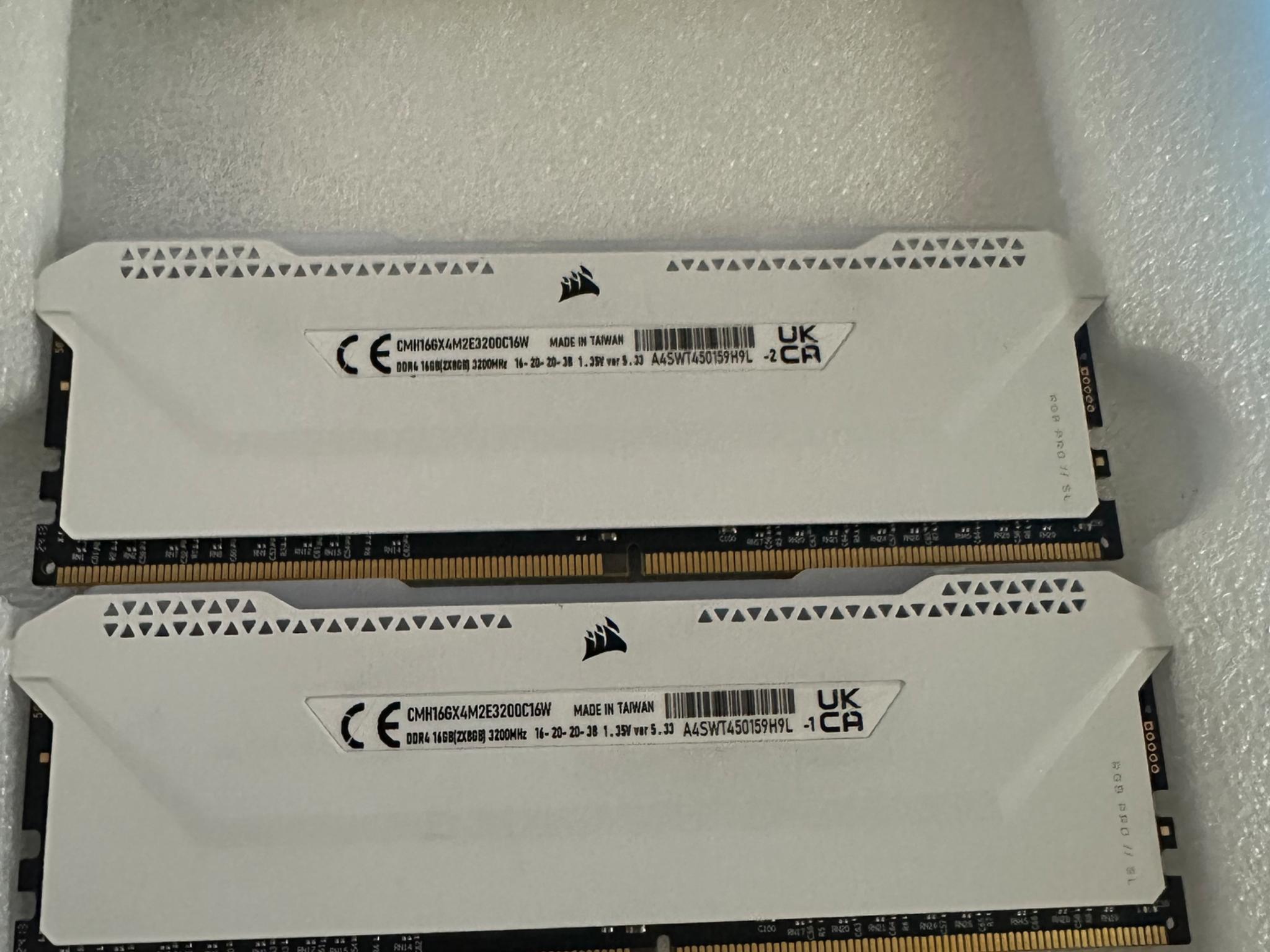 CORSAIR Vengeance RGB 16GB (2x8GB) DDR4 3200 (PC4 25600) Memory