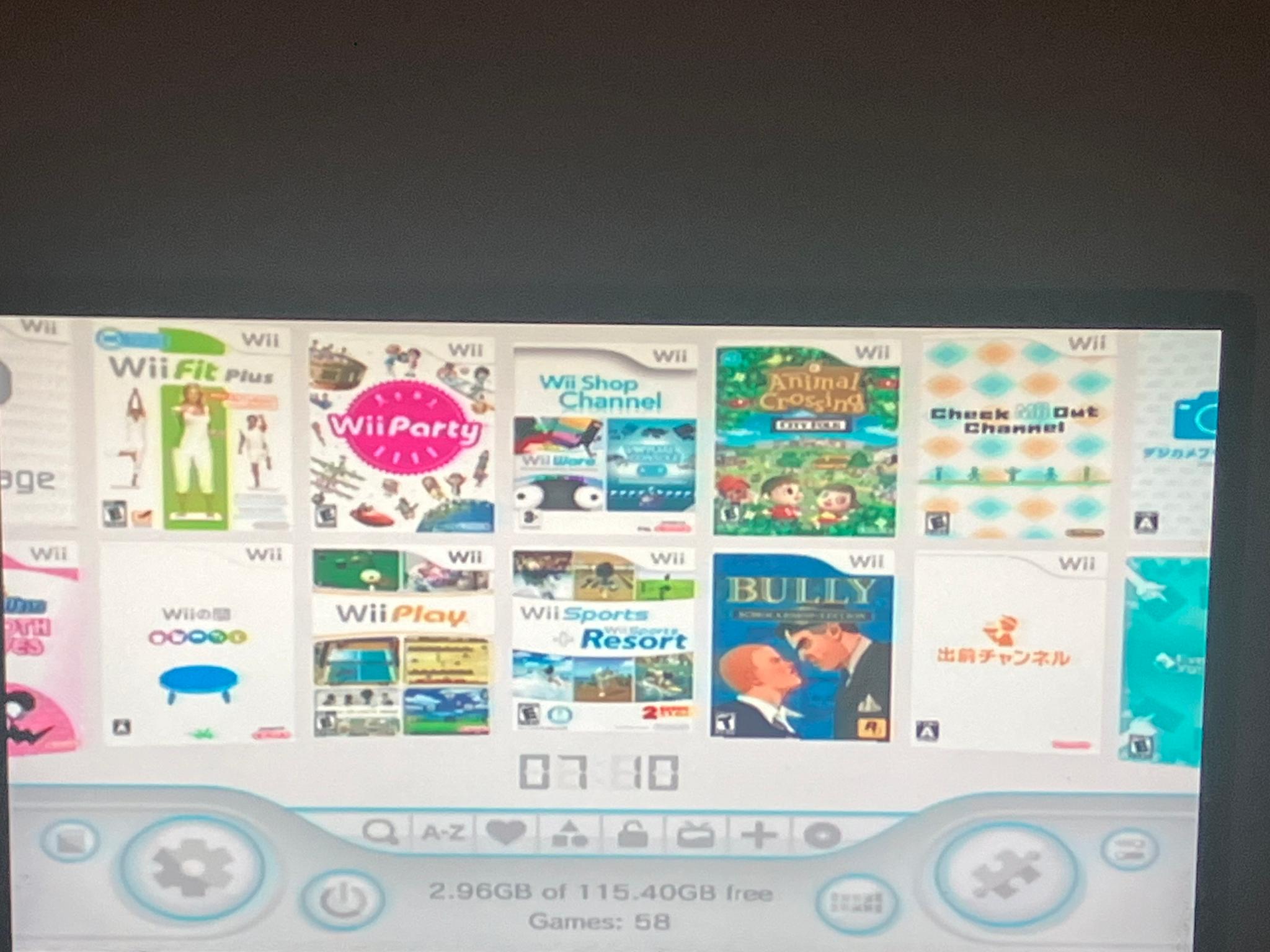 HOLIDAY SALE! Nintendo Wii 128 GB w/ 32 GB SD card