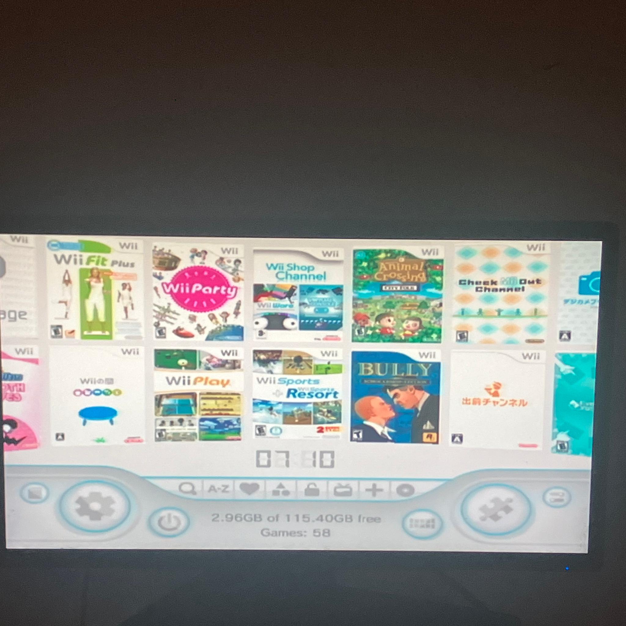 HOLIDAY SALE! Nintendo Wii 128 GB w/ 32 GB SD card