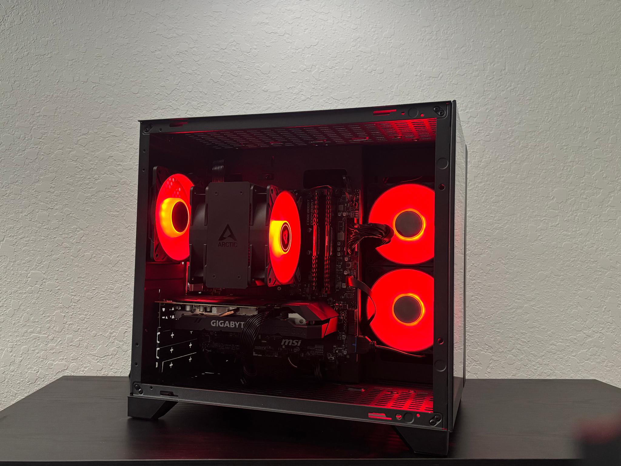 Ryzen 5 3600 / 1660 Super 6GB / 16GB DDR4 3000MHz / 768GB NVMe Storage