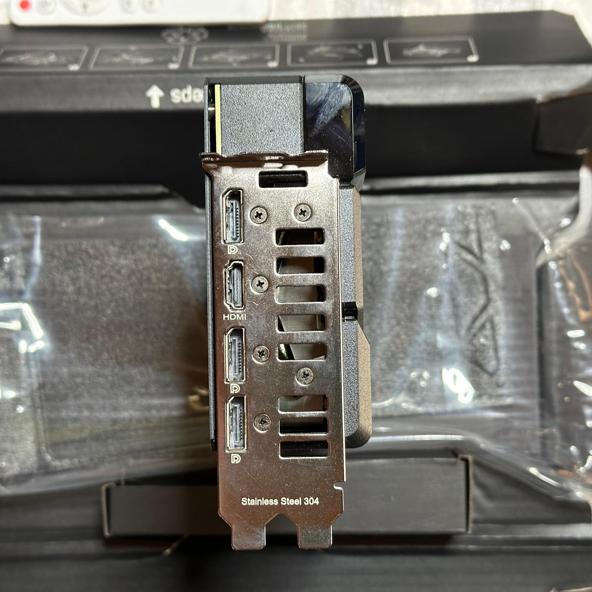 Asus DUAL OC GeForce RTX 4070