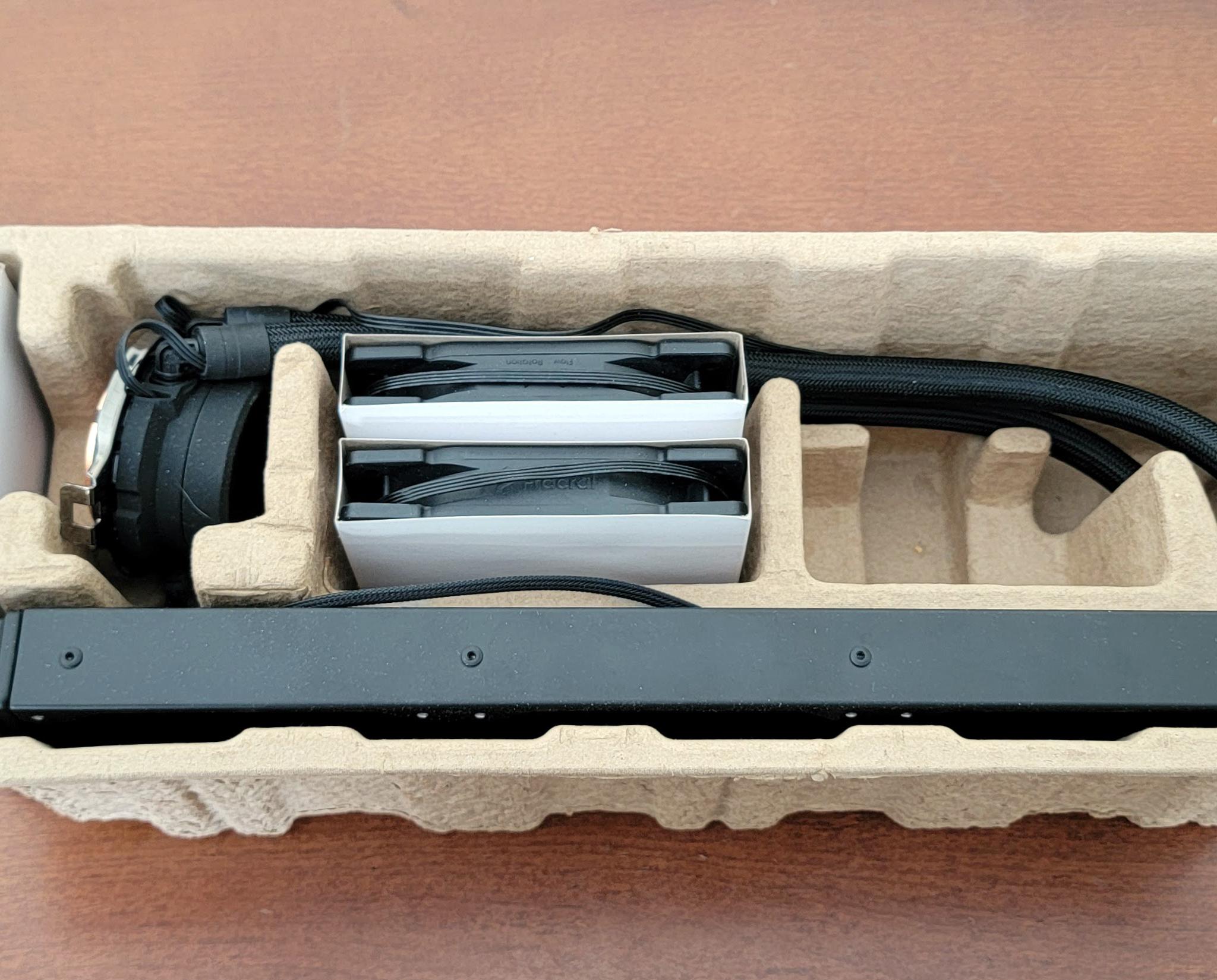 Fractal Designs Celsius+ S36 Dynamic 360mm AIO Liquid CPU Cooler **READ**