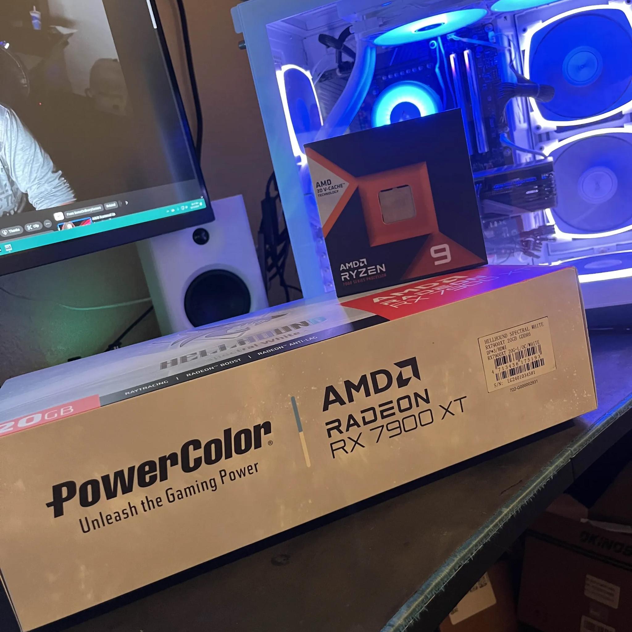 Spectral White PowerColor 7900XT